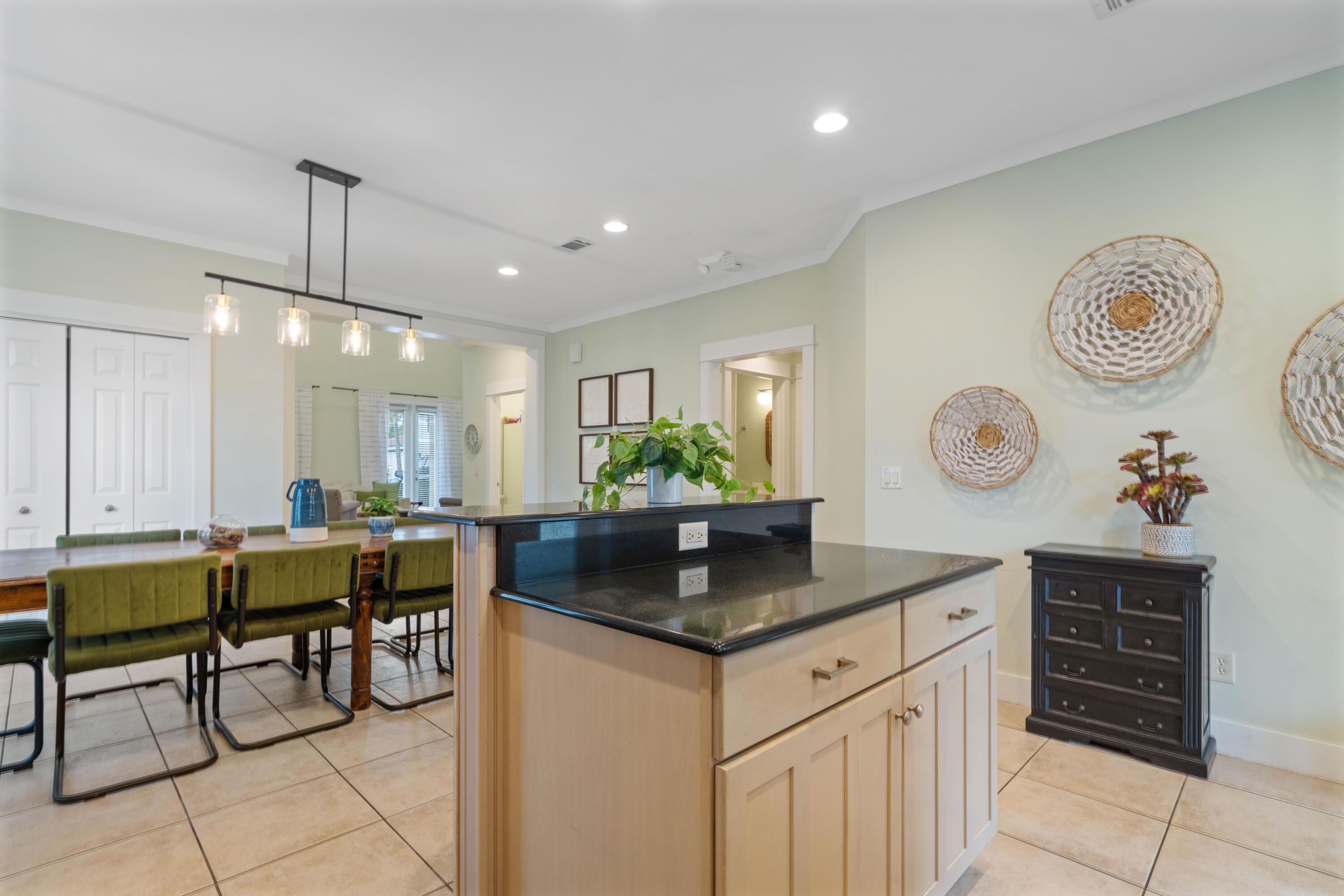 EMERALD WATERS VILLAGE - Residential