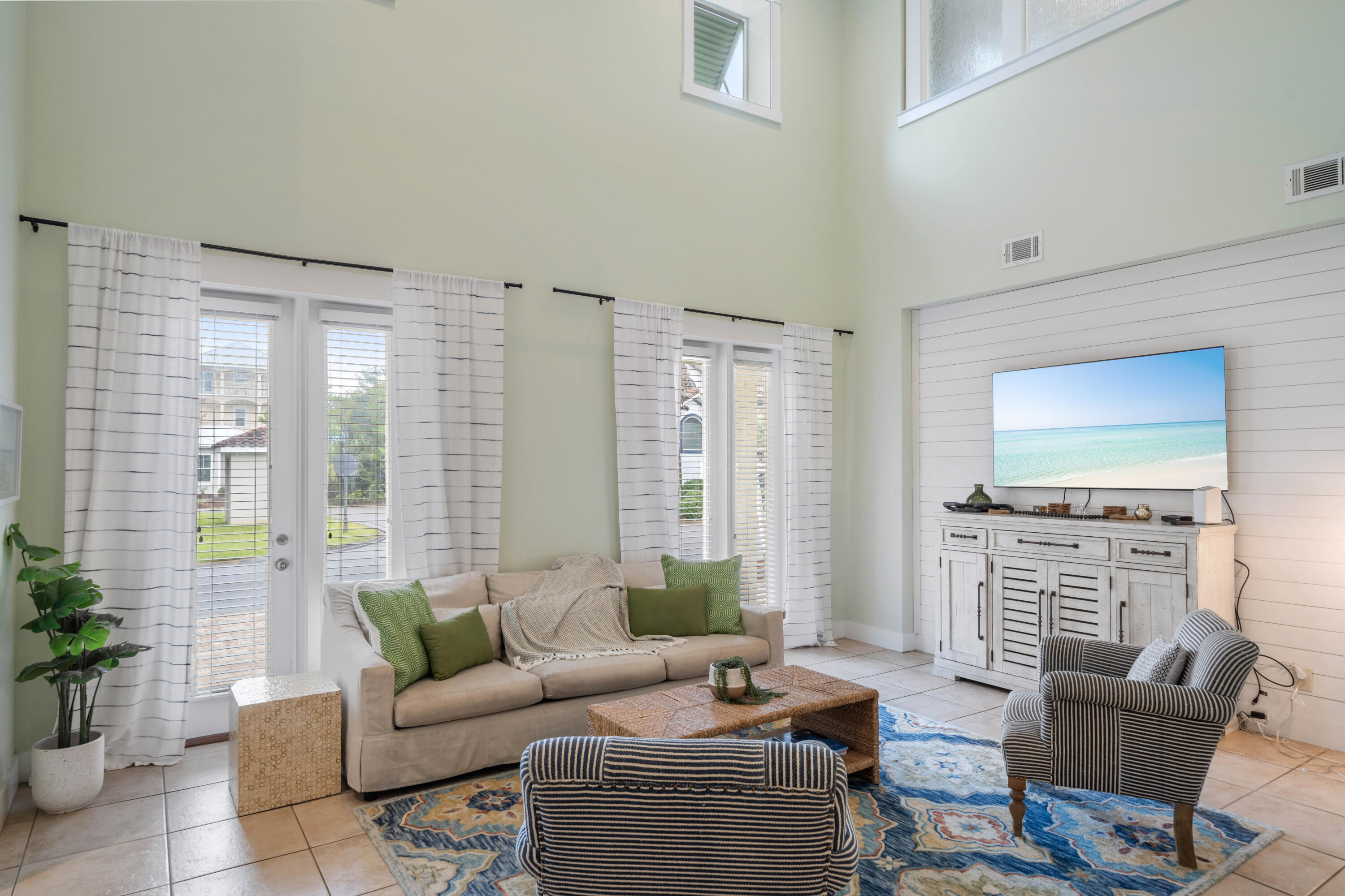 EMERALD WATERS VILLAGE - Residential