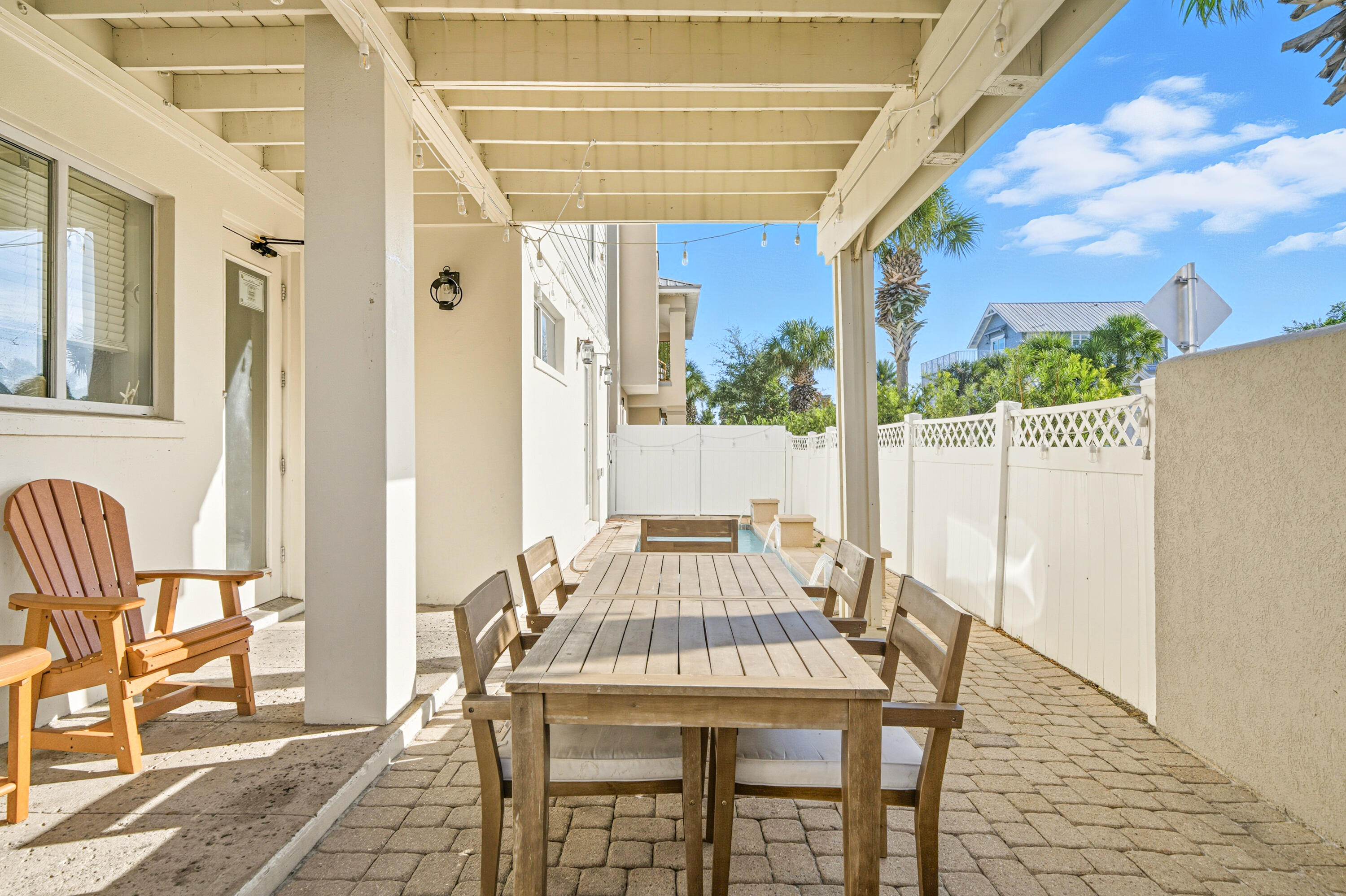 EMERALD WATERS VILLAGE - Residential