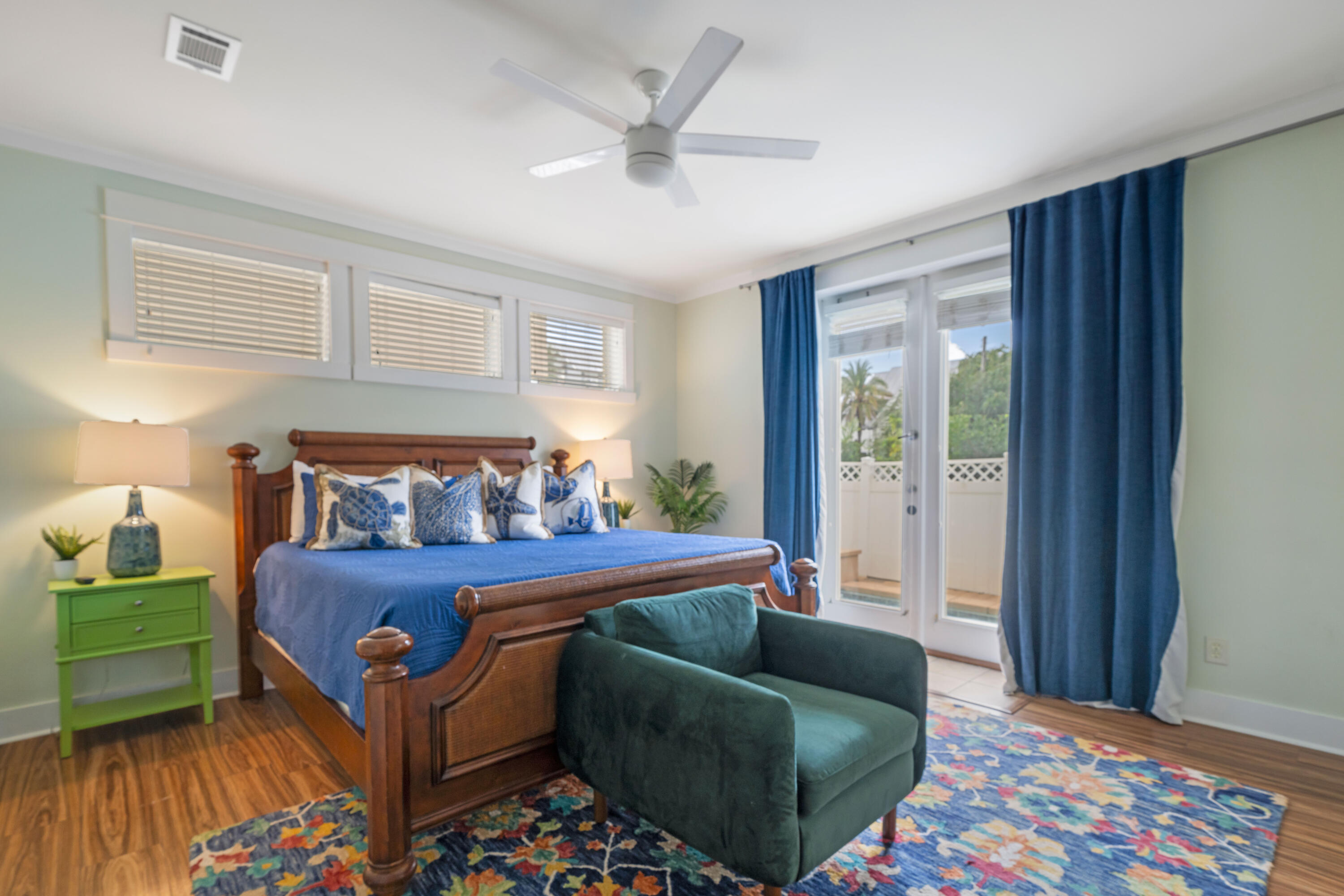 EMERALD WATERS VILLAGE - Residential