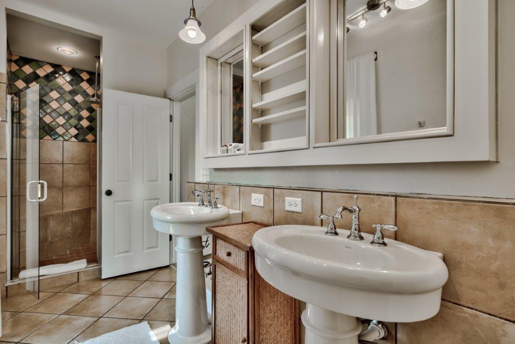 GRAYTON BEACH - Residential