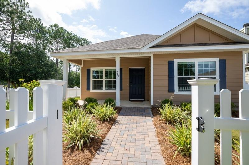 HAMMOCK BAY - Residential