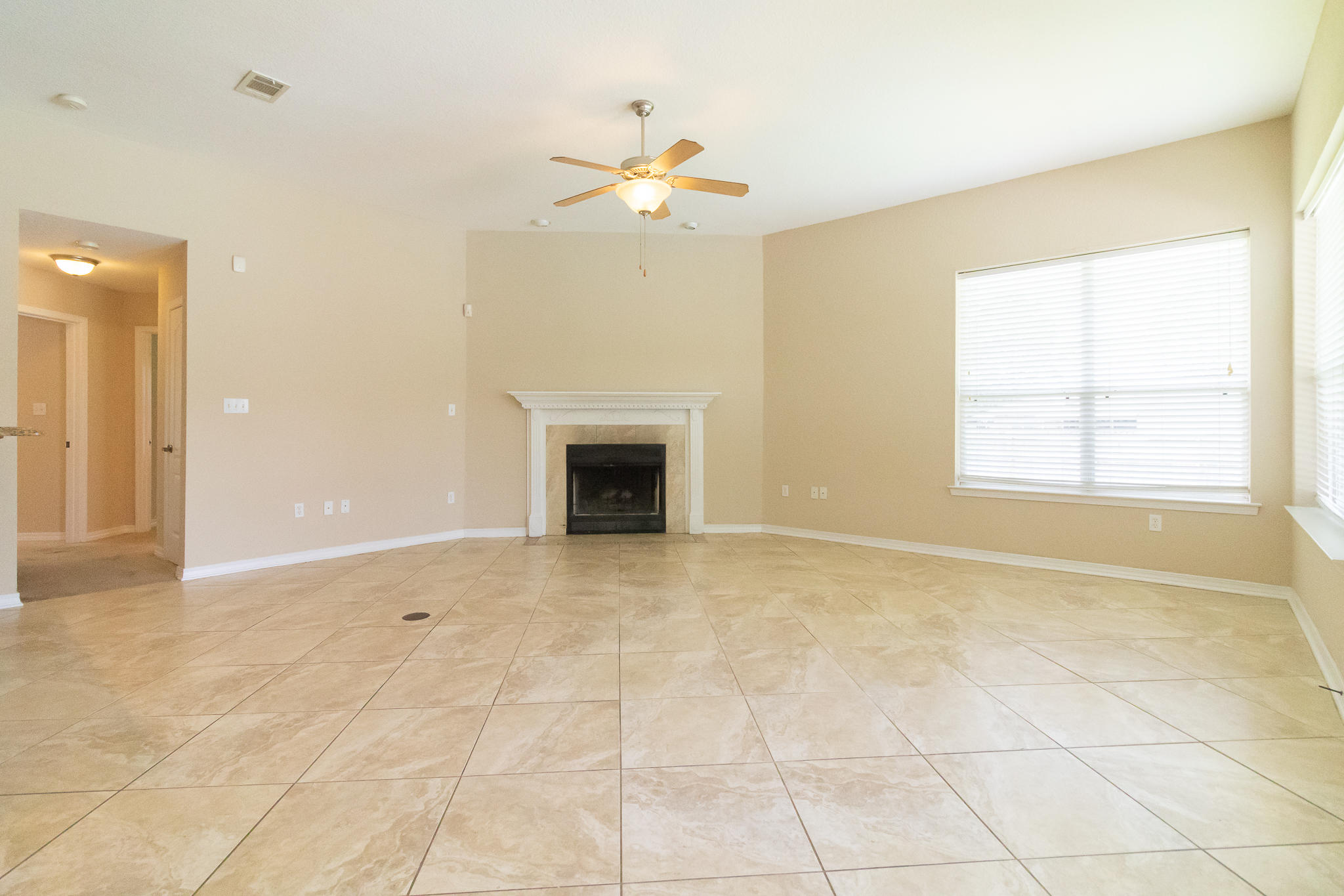 HOLLEY BY THE SEA - Residential