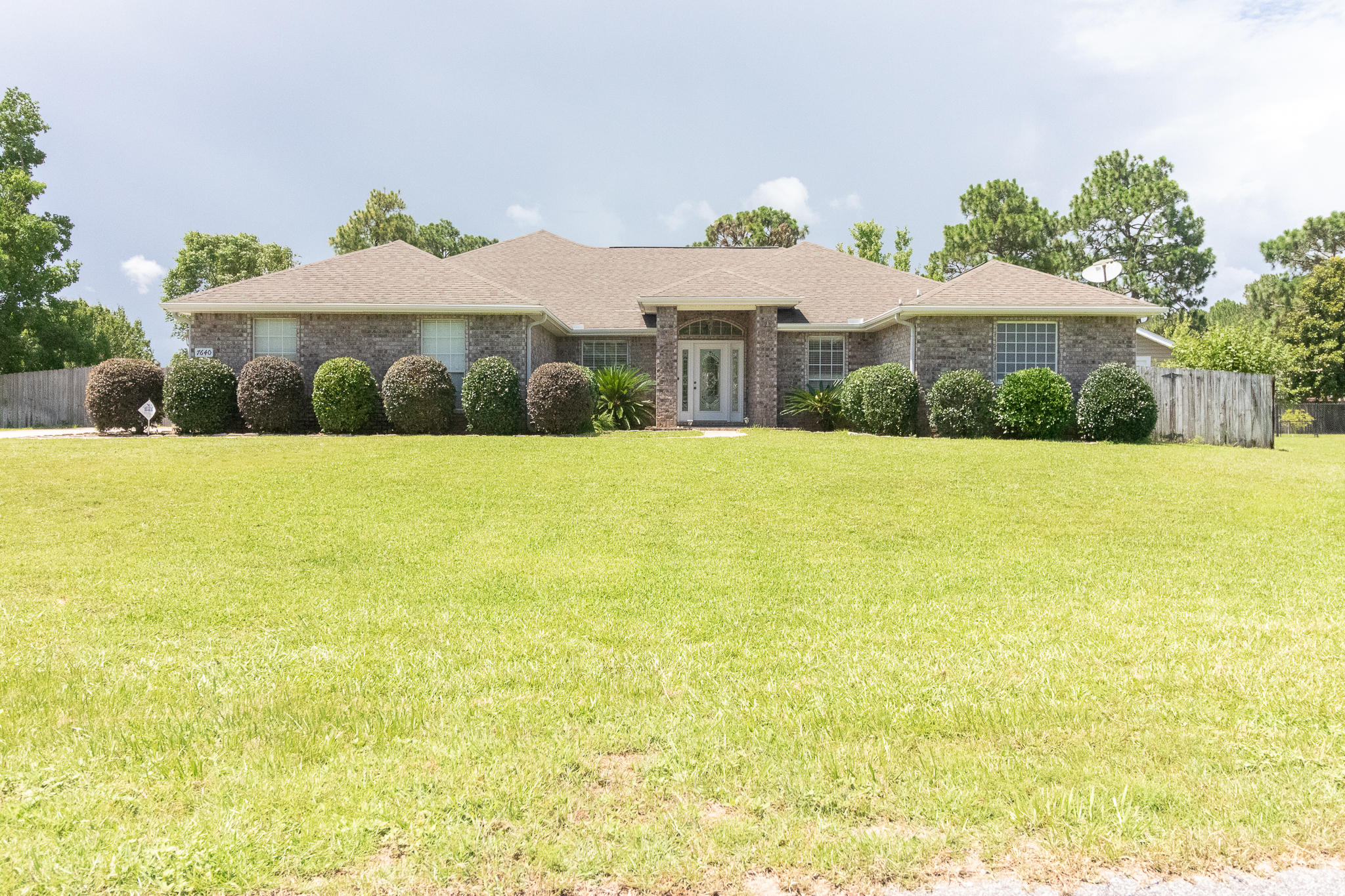 HOLLEY BY THE SEA - Residential