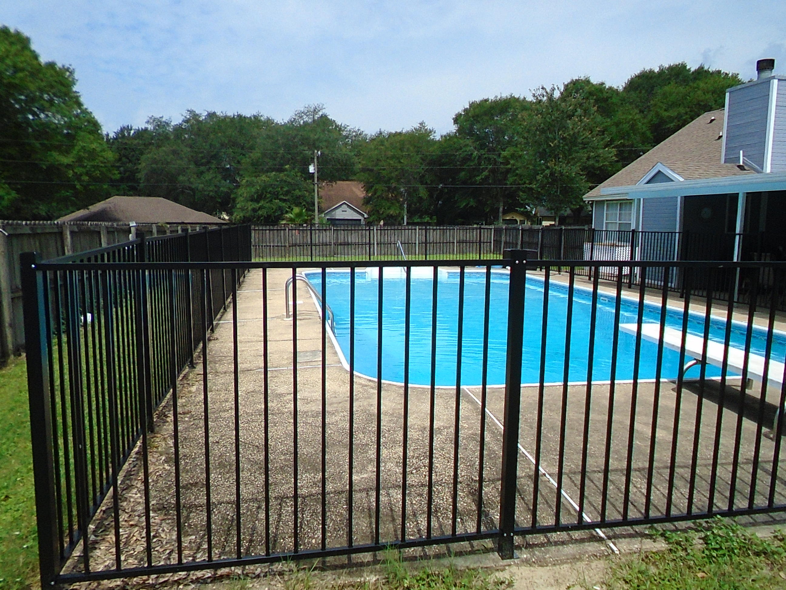 PAGE PLACE - Residential