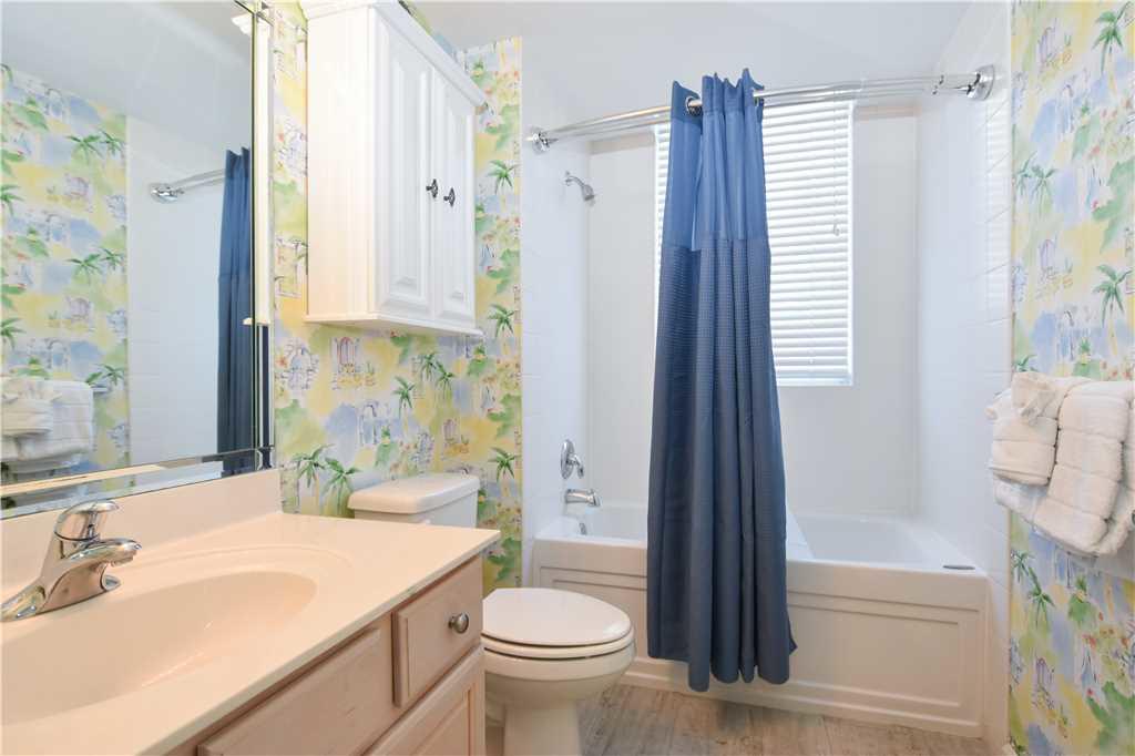 SILVER BEACH TOWERS - Residential