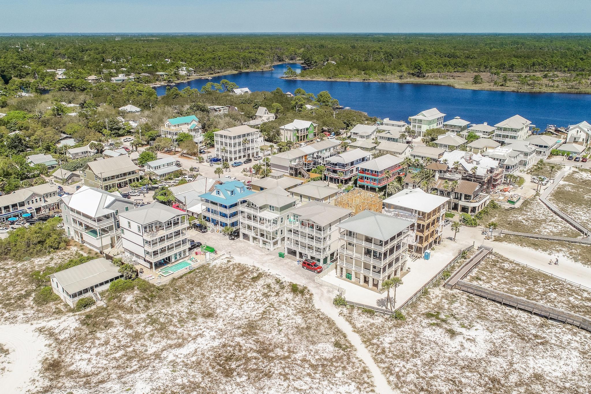 GRAYTON BEACH - Residential