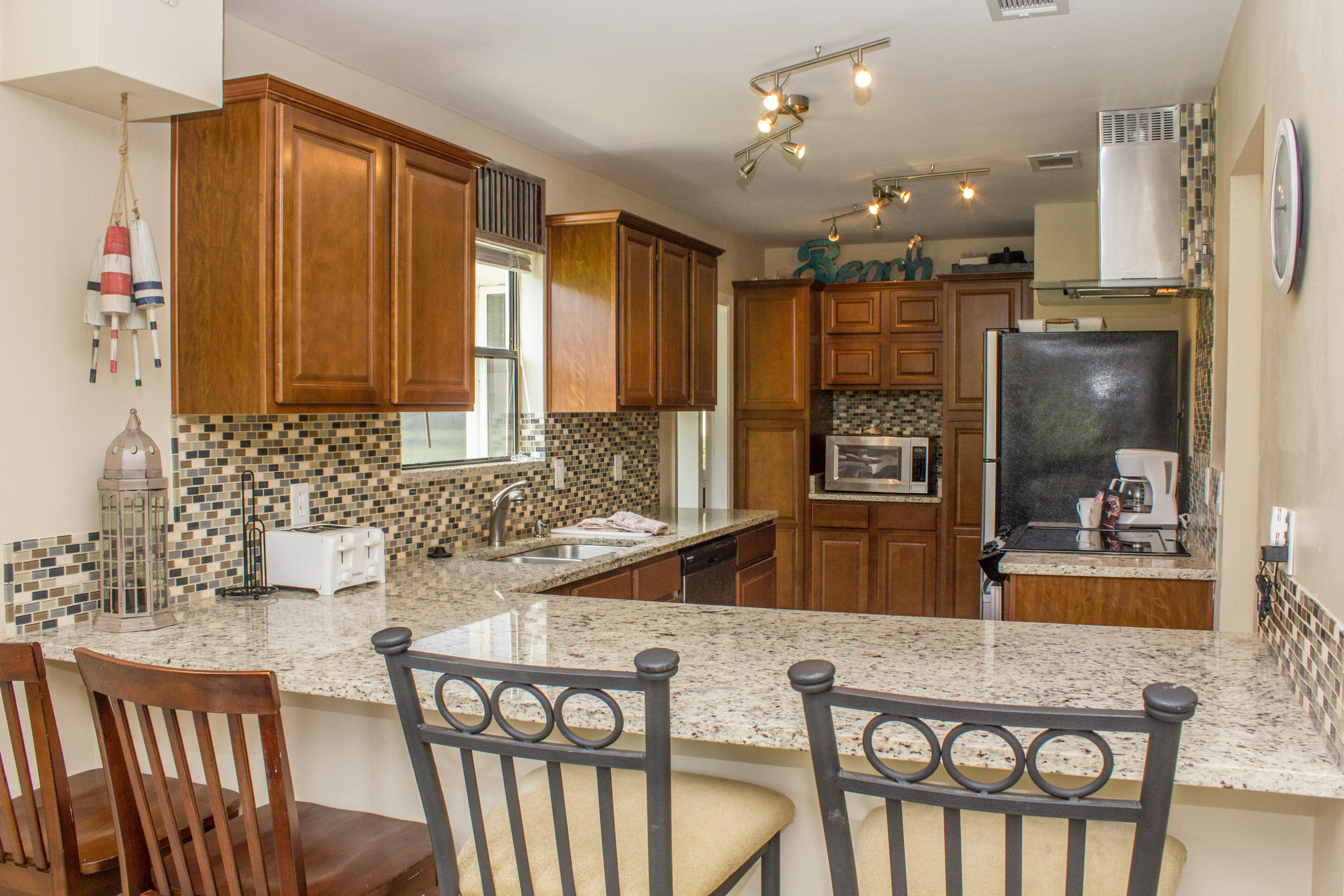 BAYOU VILLAGE CONDO PH 2 - Residential