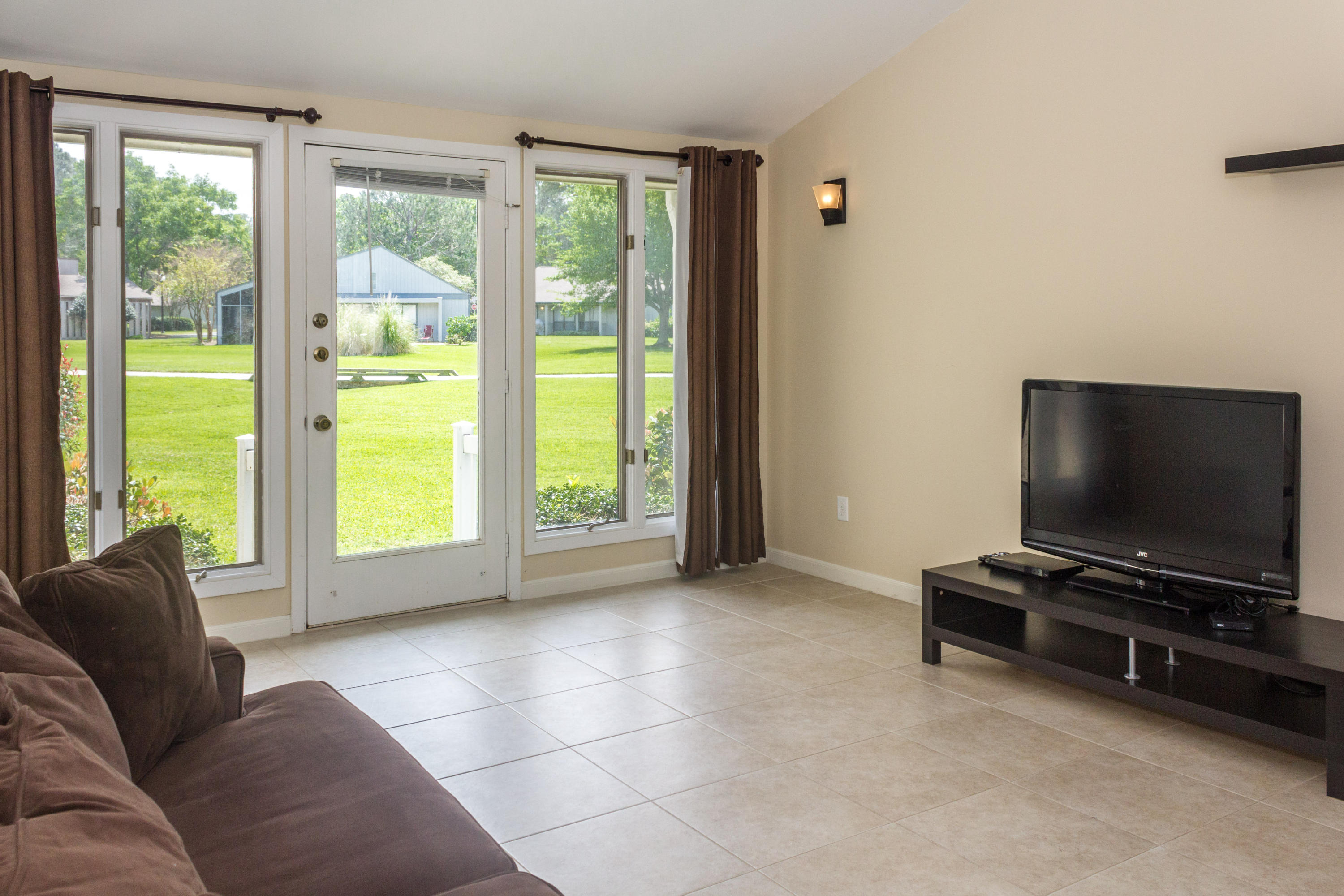 BAYOU VILLAGE CONDO PH 2 - Residential