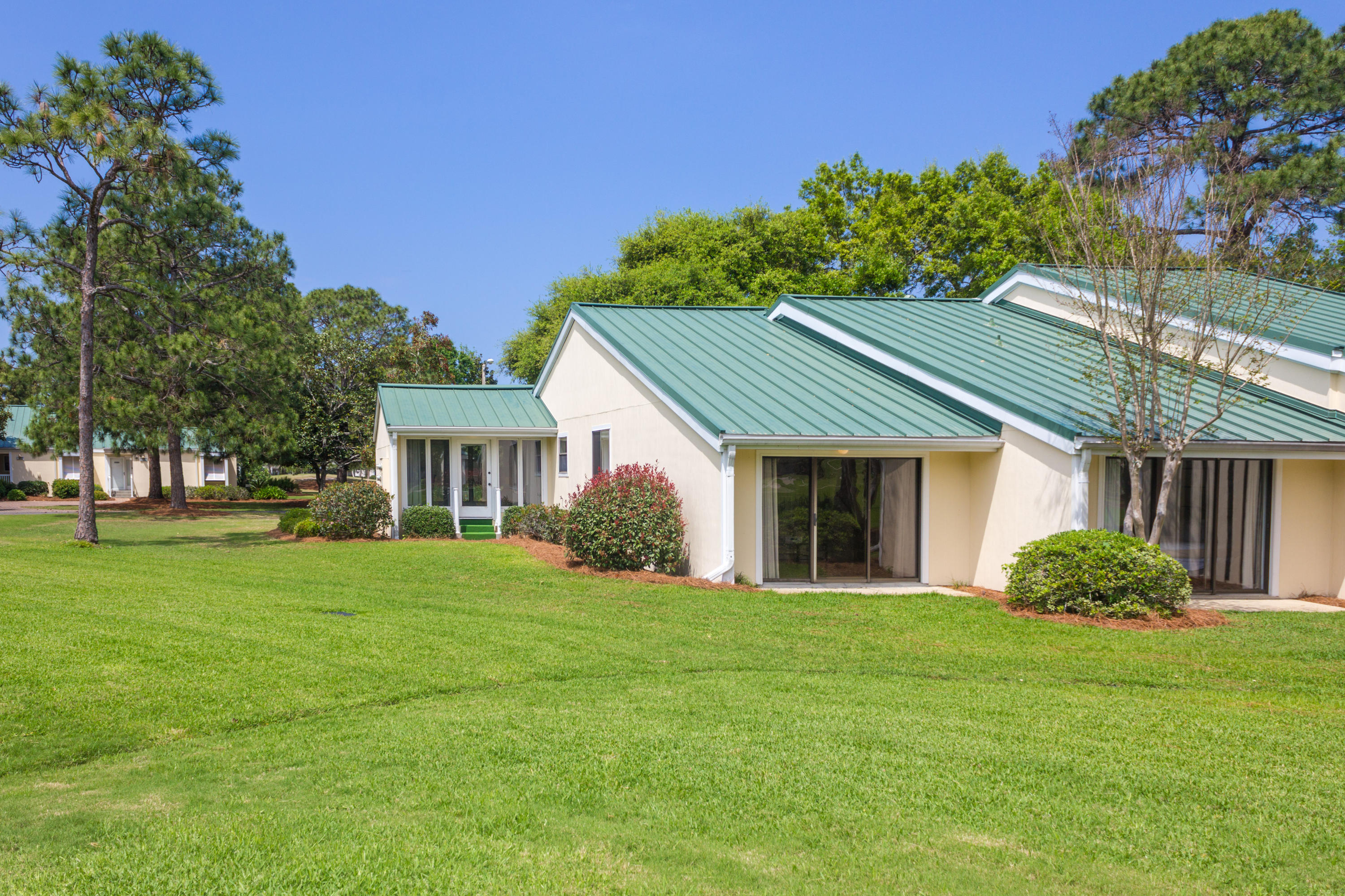 BAYOU VILLAGE CONDO PH 2 - Residential