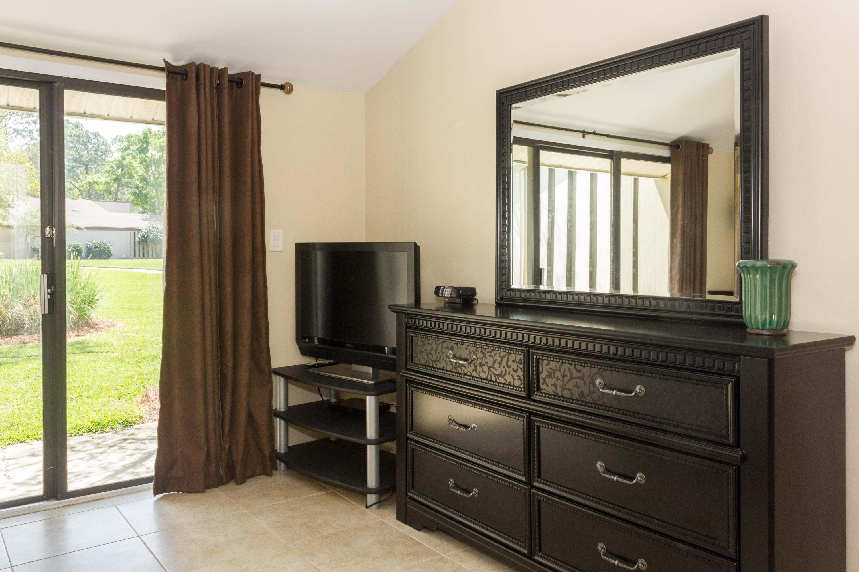 BAYOU VILLAGE CONDO PH 2 - Residential