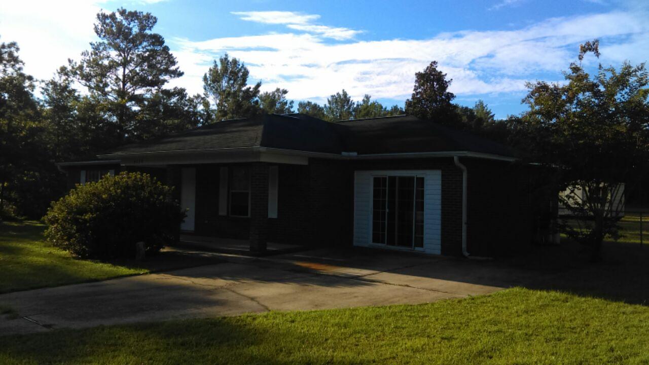 COUNTRY BREEZE ESTATES - Residential