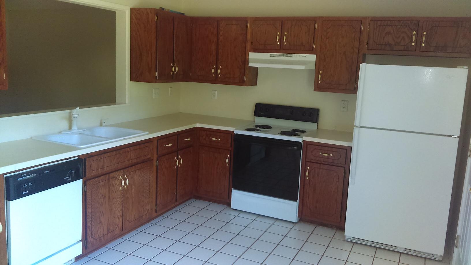 COUNTRY BREEZE ESTATES - Residential