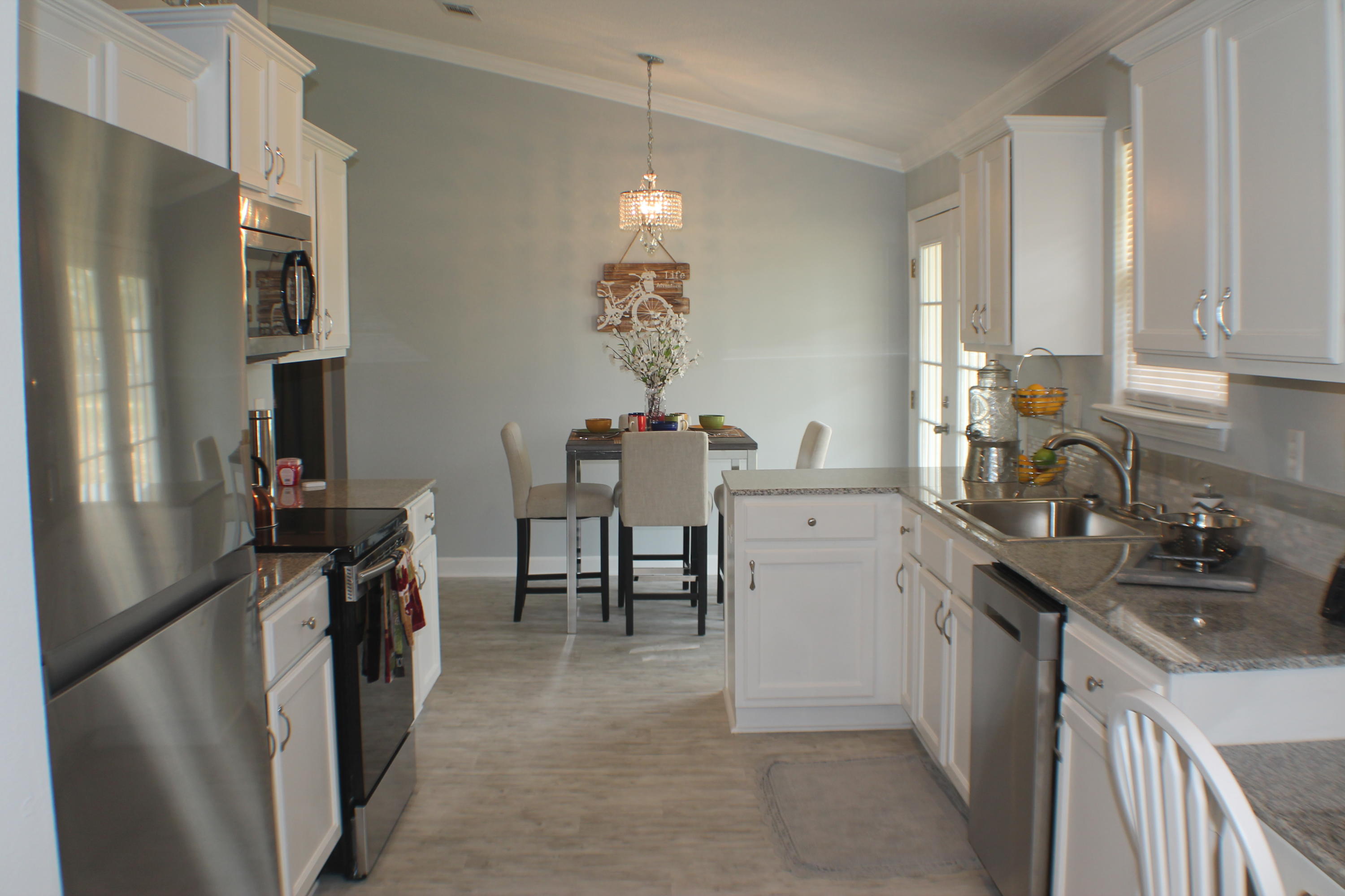 TRIPLE LAKES ESTATES - Residential