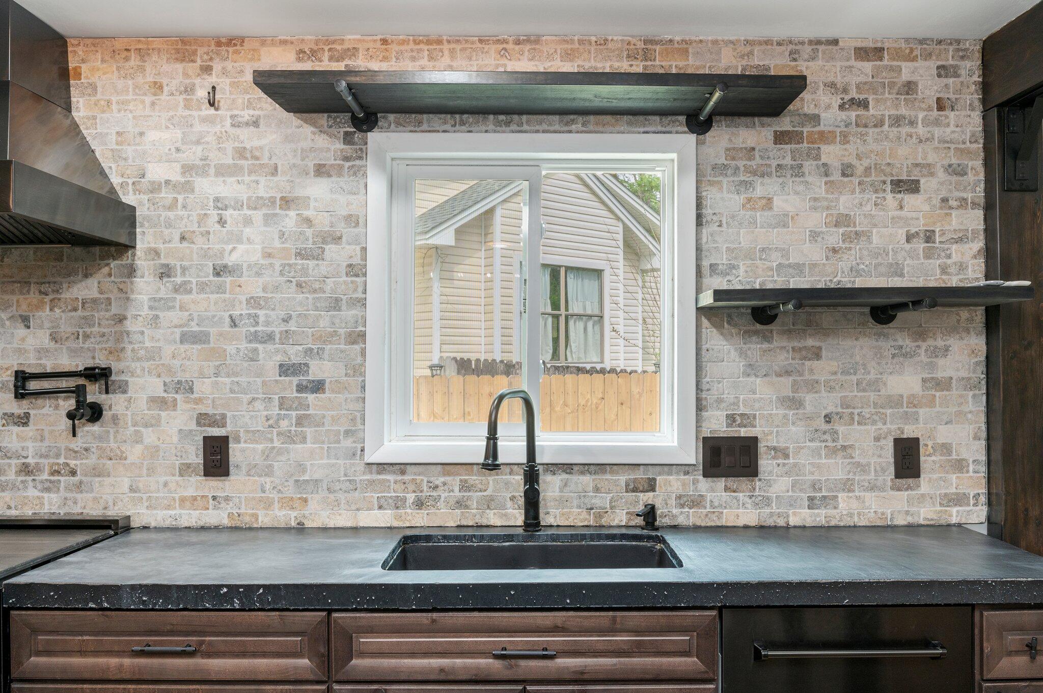 CREEKSIDE 4 - Residential