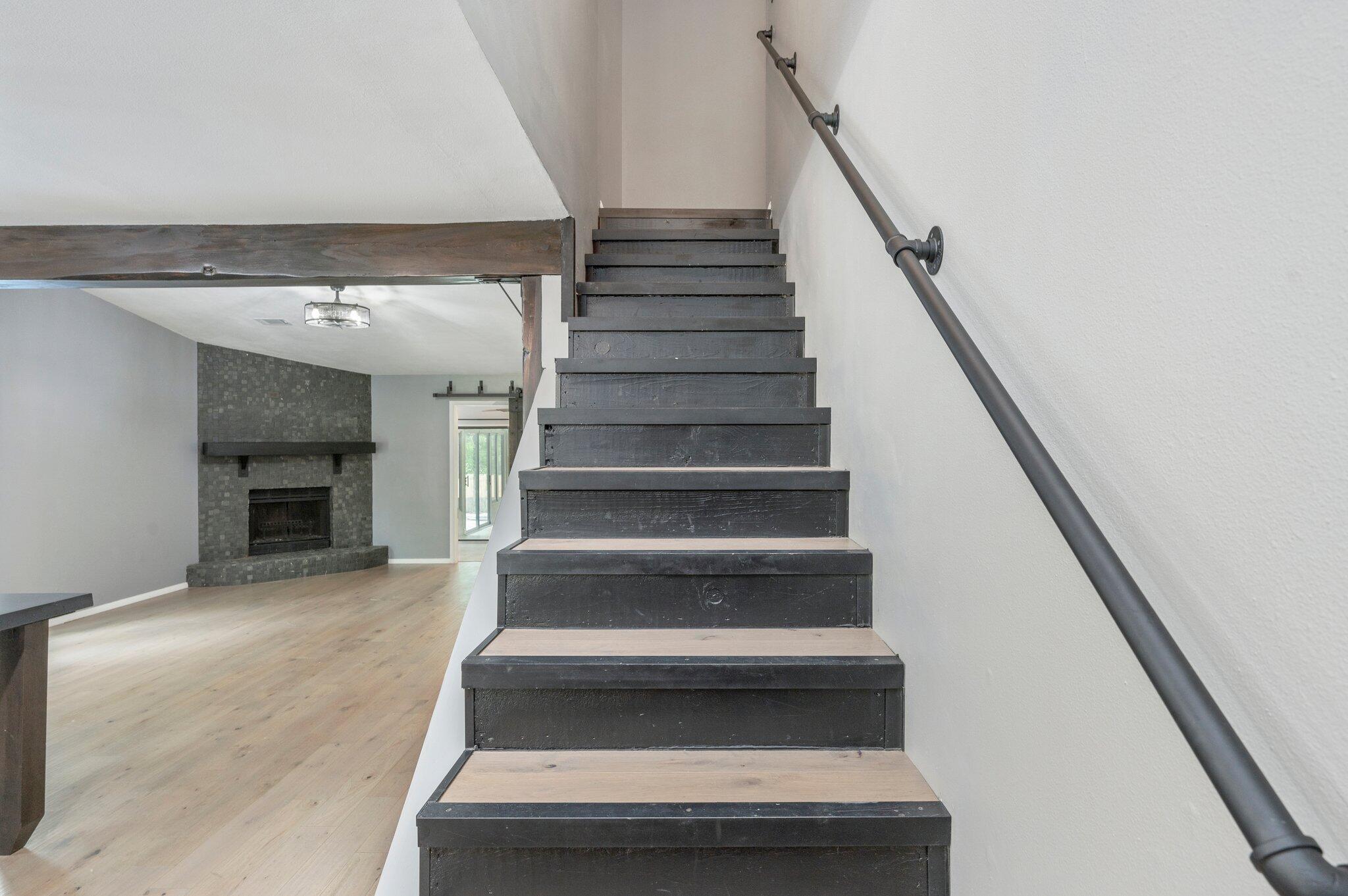 CREEKSIDE 4 - Residential