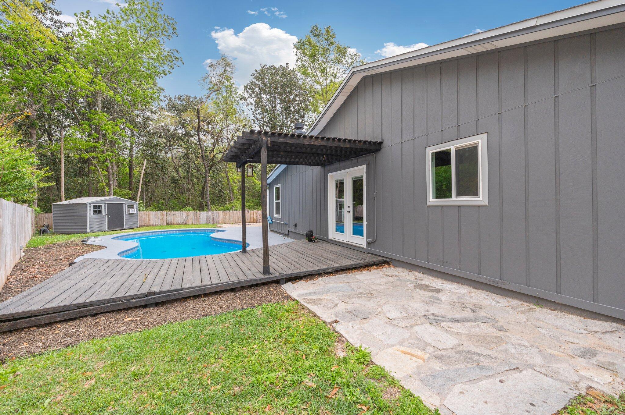 CREEKSIDE 4 - Residential