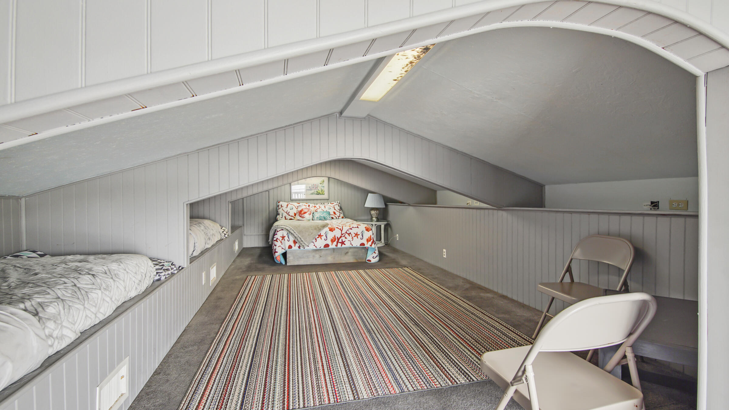 LAGUNA BEACH ESTATES 5TH ADDN - Residential