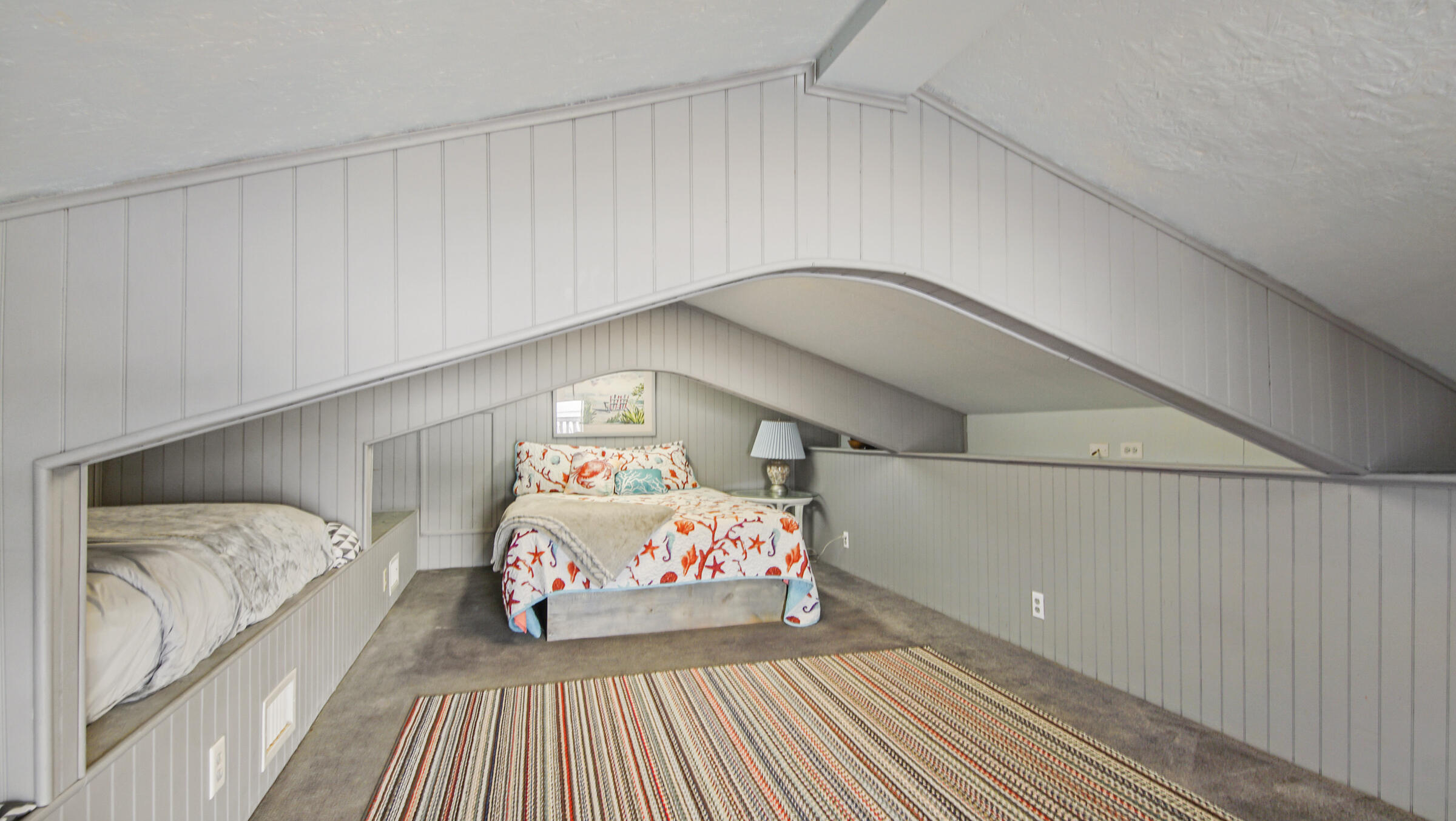 LAGUNA BEACH ESTATES 5TH ADDN - Residential