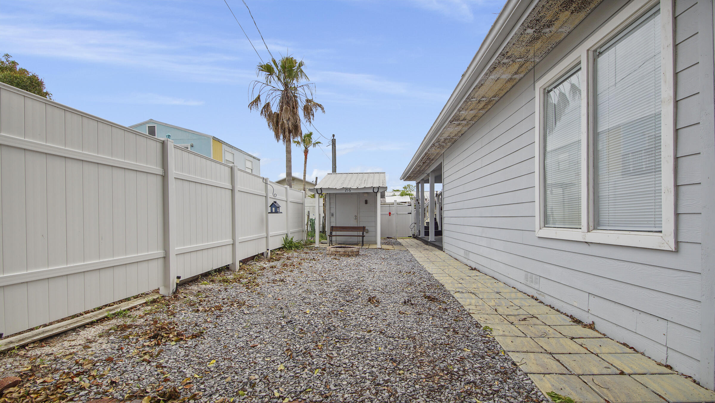 LAGUNA BEACH ESTATES 5TH ADDN - Residential