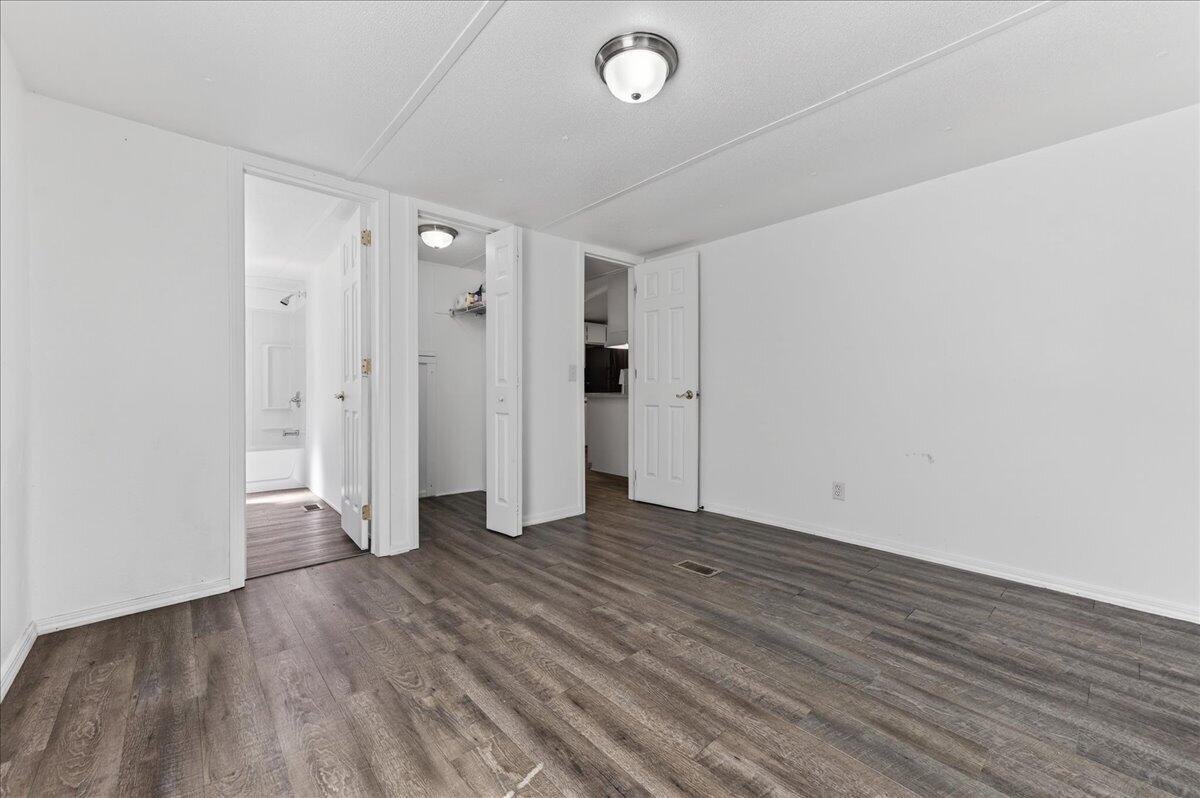 PARCELS 34 & 35 SHOAL RIVER FARMS UNREC S/D - Residential