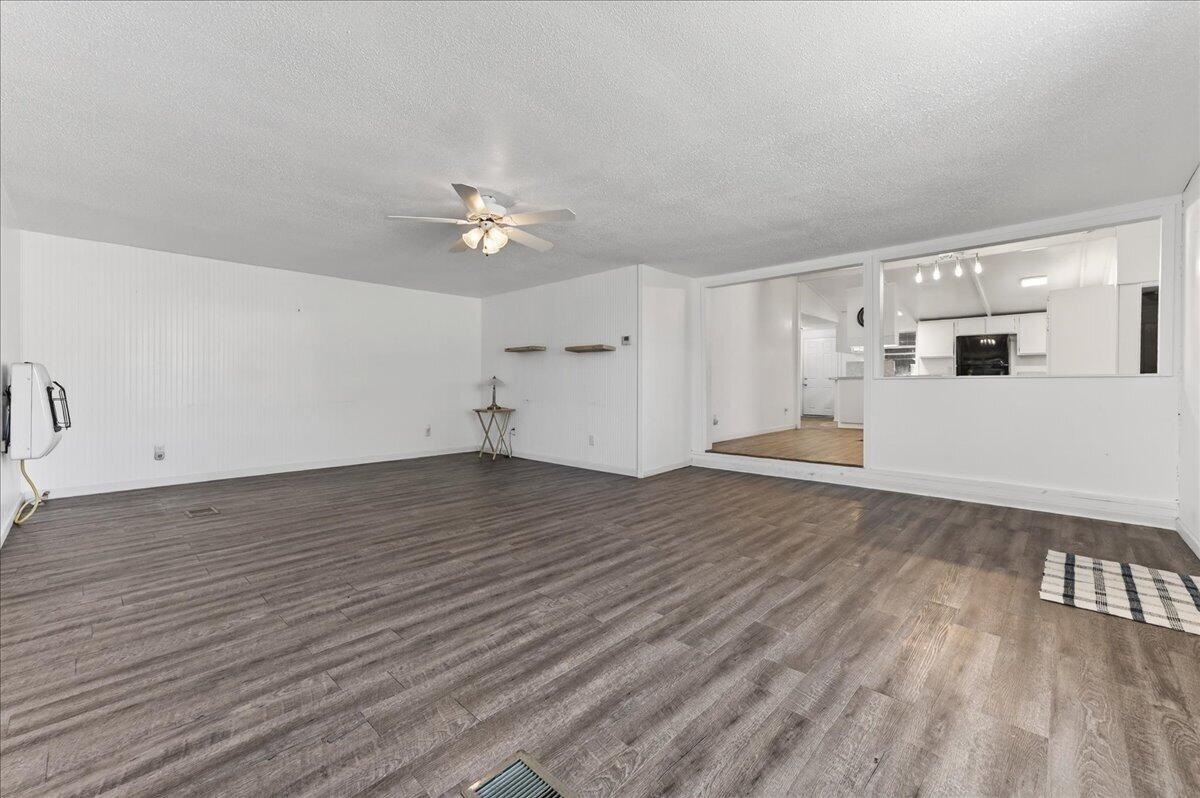 PARCELS 34 & 35 SHOAL RIVER FARMS UNREC S/D - Residential