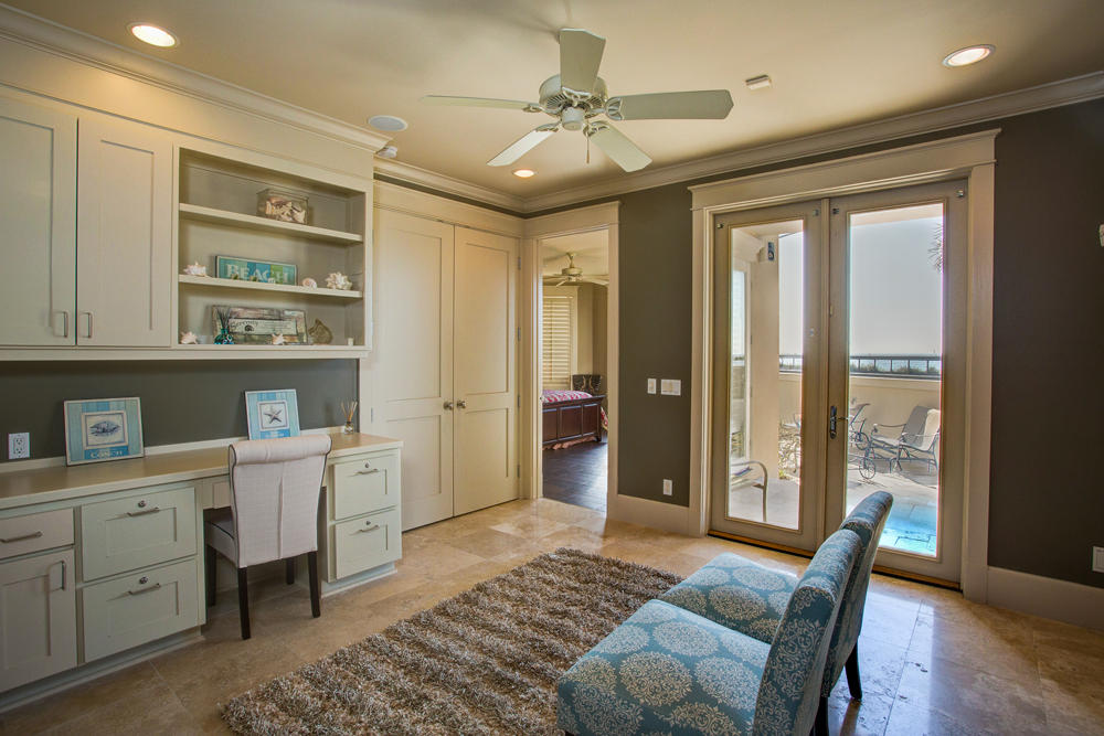 AVALON BEACH ESTATES - Residential