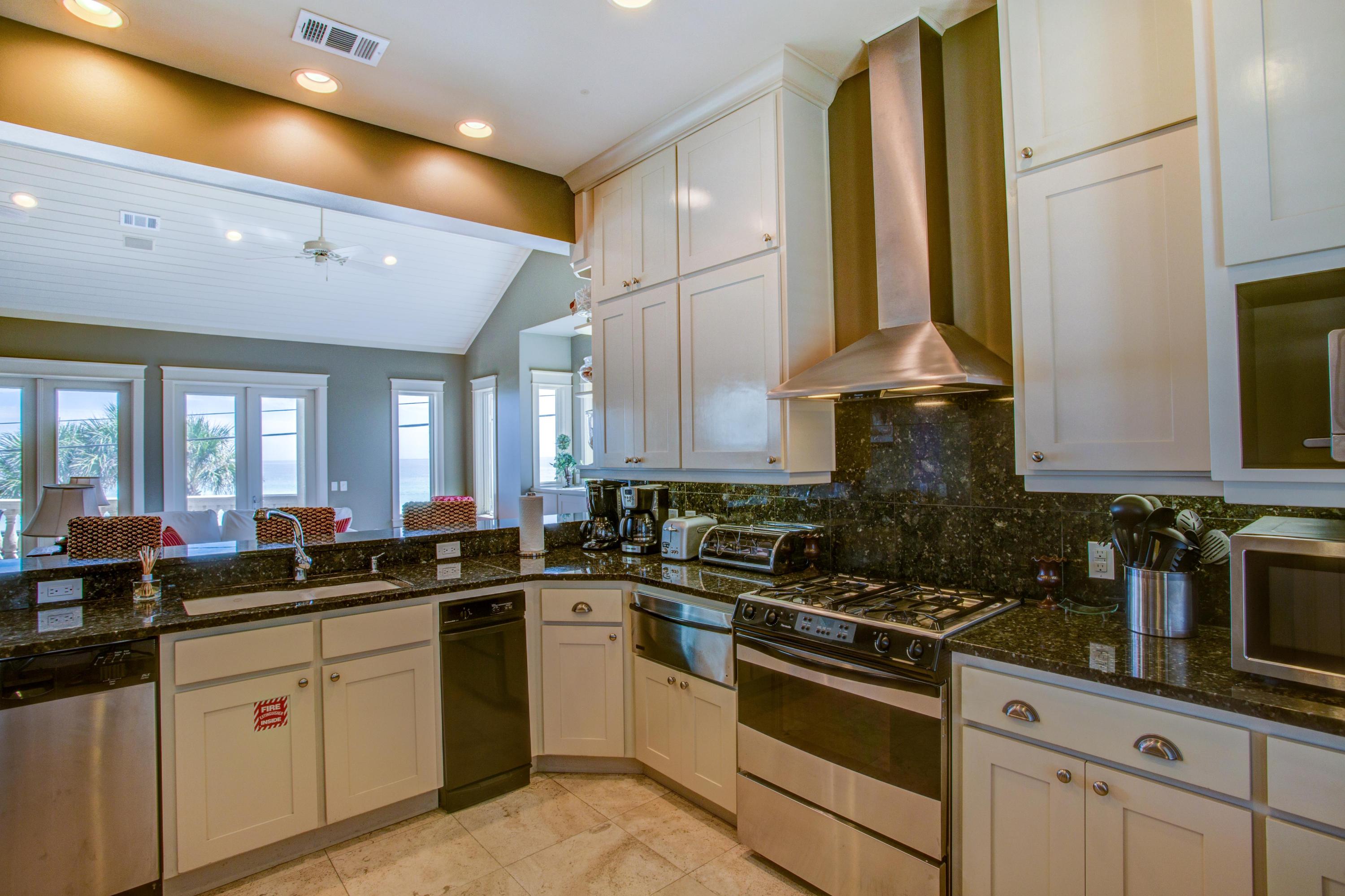 AVALON BEACH ESTATES - Residential