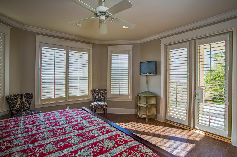 AVALON BEACH ESTATES - Residential