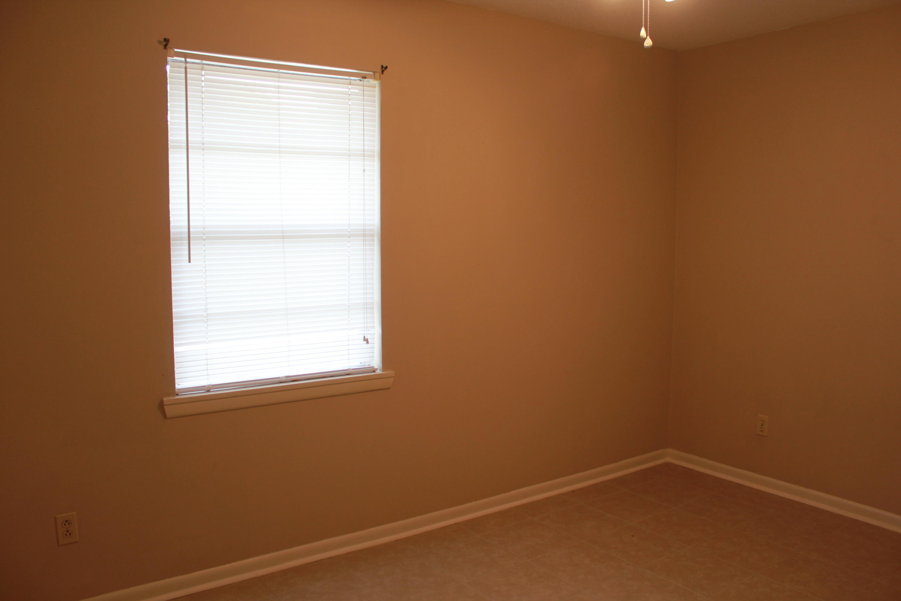 PORT DIXIE - Residential Lease