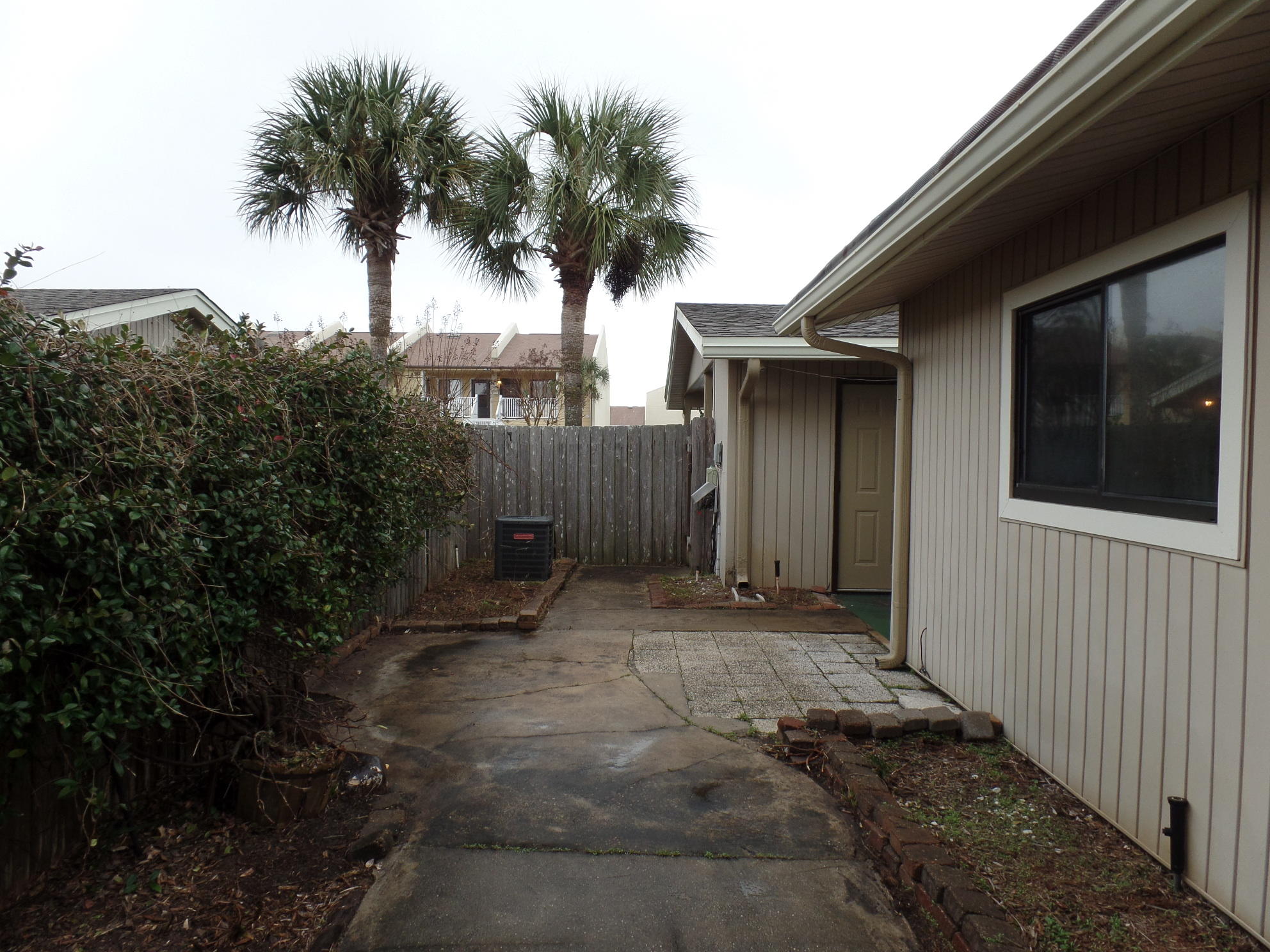 SEASCAPE CONDO TENNIS VILLAGE - Residential