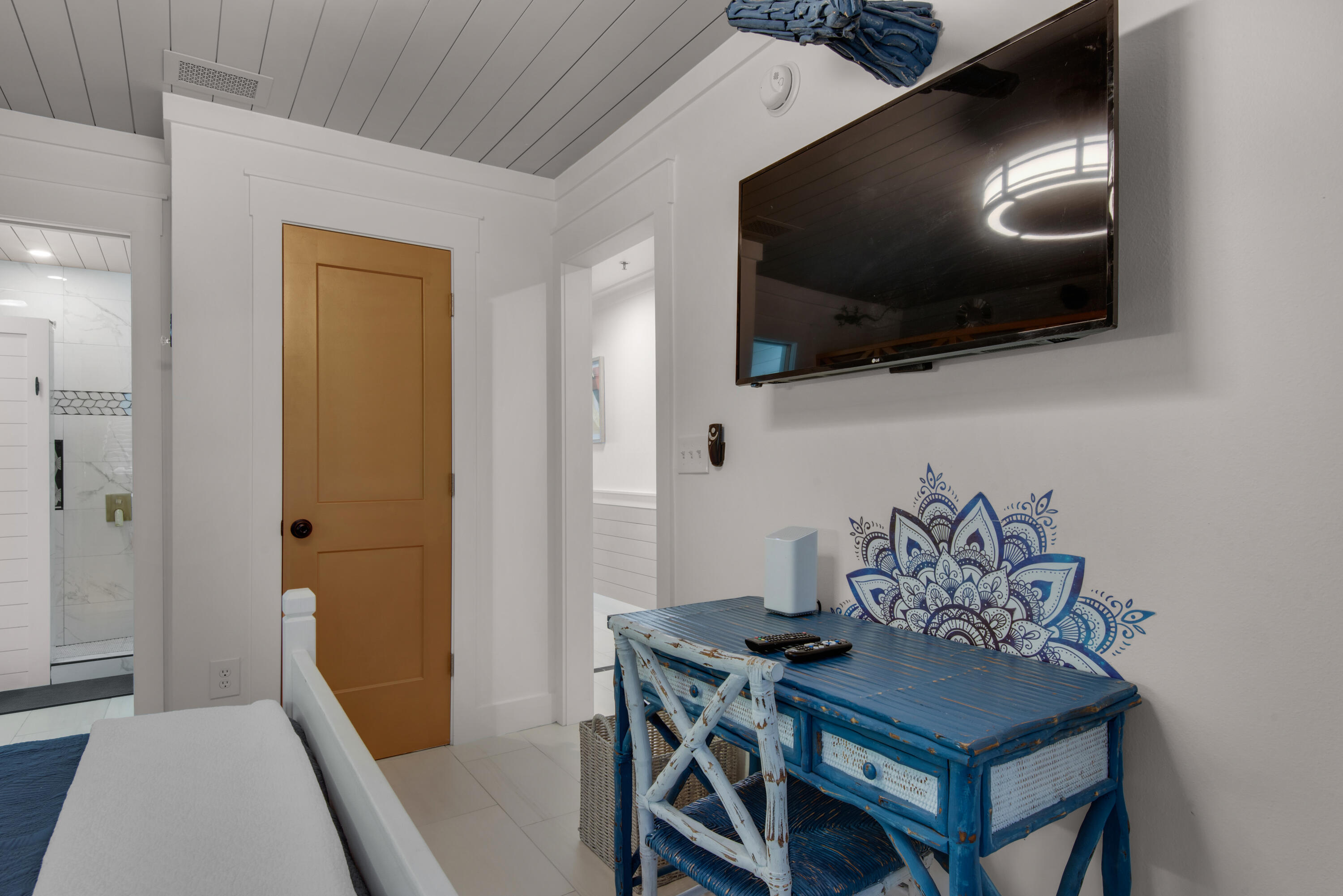 Unit 103 Windancer Condo - Residential