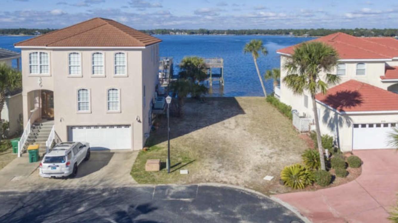 Lighthouse Pointe - Land