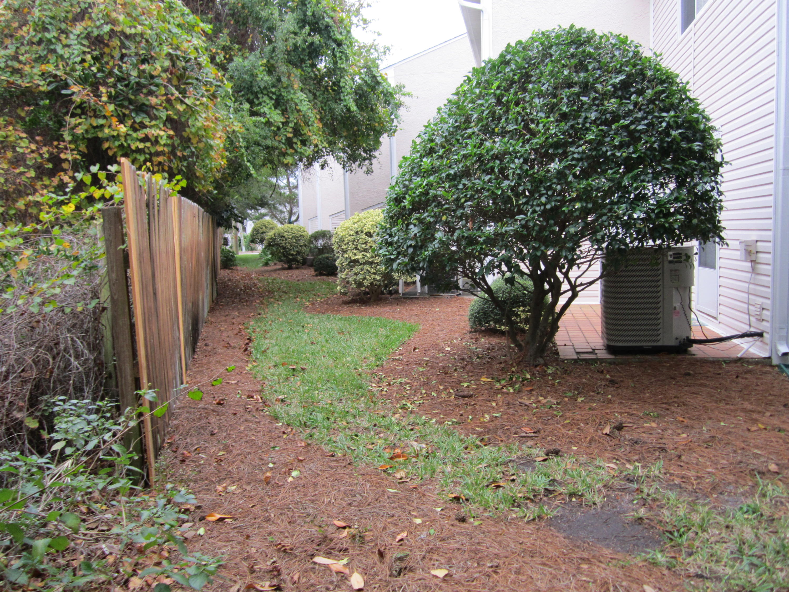 WOODLAND SHORES T/H PH 1 - Residential