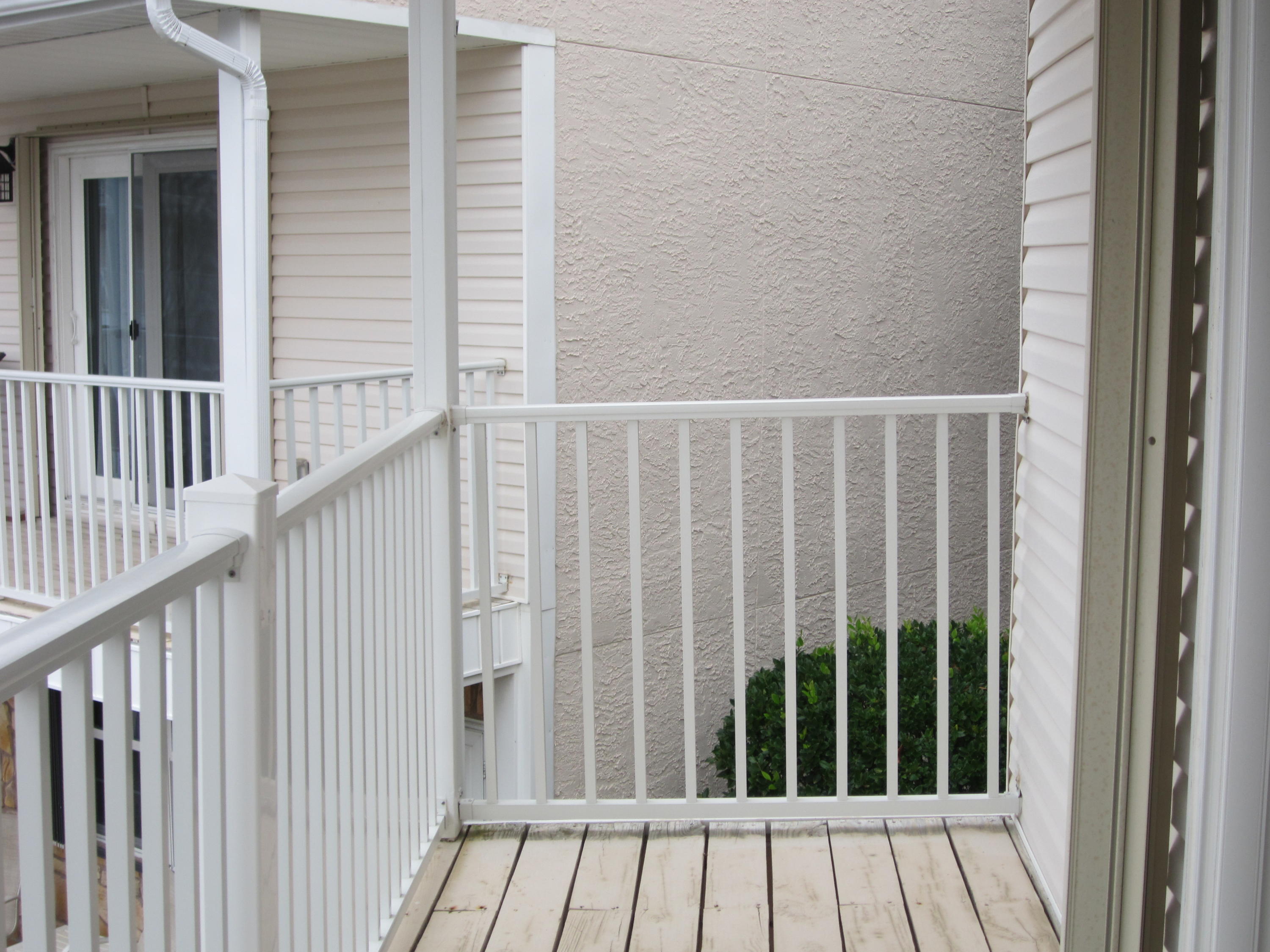 WOODLAND SHORES T/H PH 1 - Residential