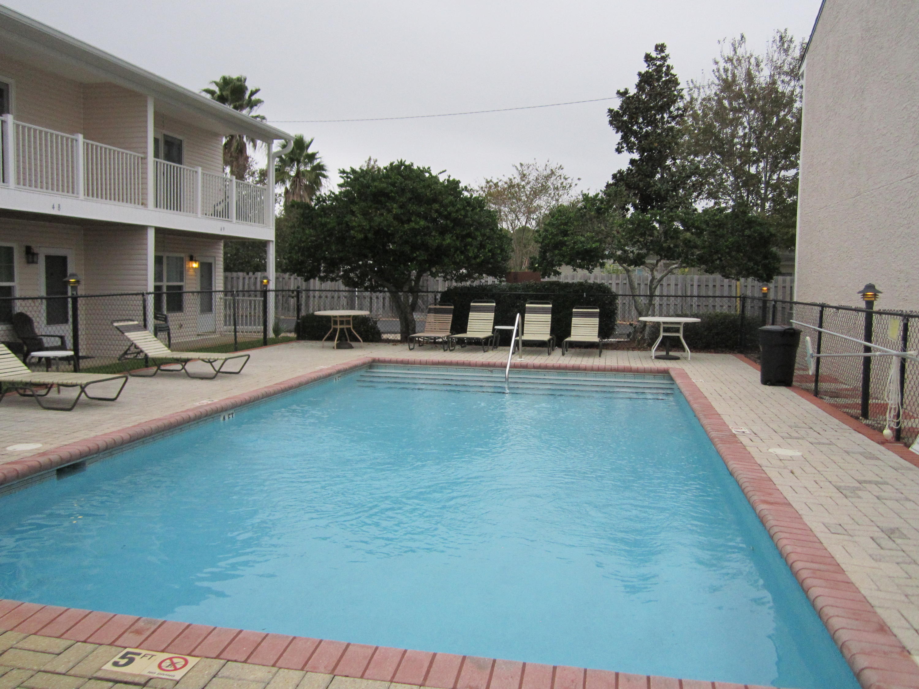 WOODLAND SHORES T/H PH 1 - Residential