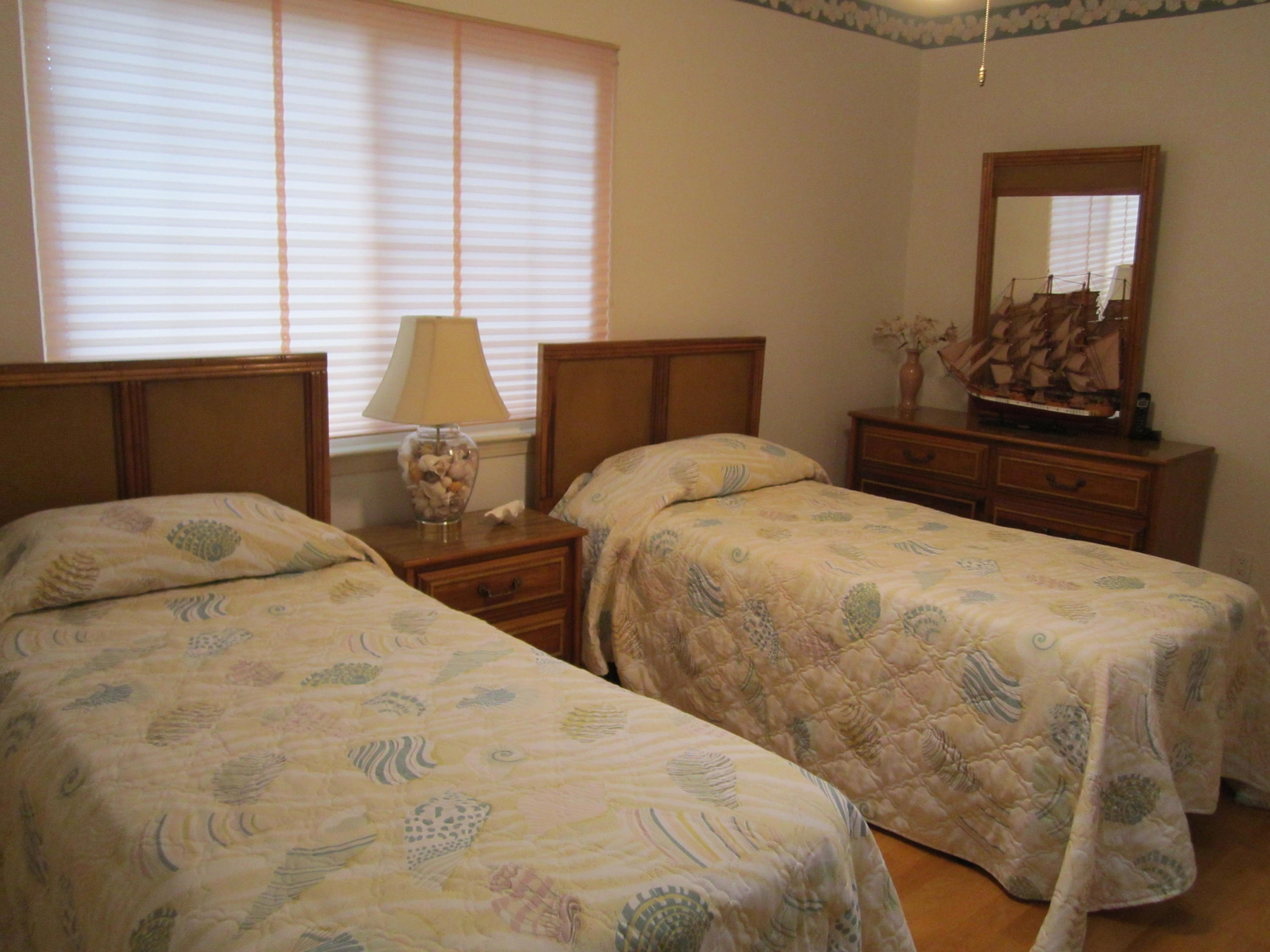 WOODLAND SHORES T/H PH 1 - Residential