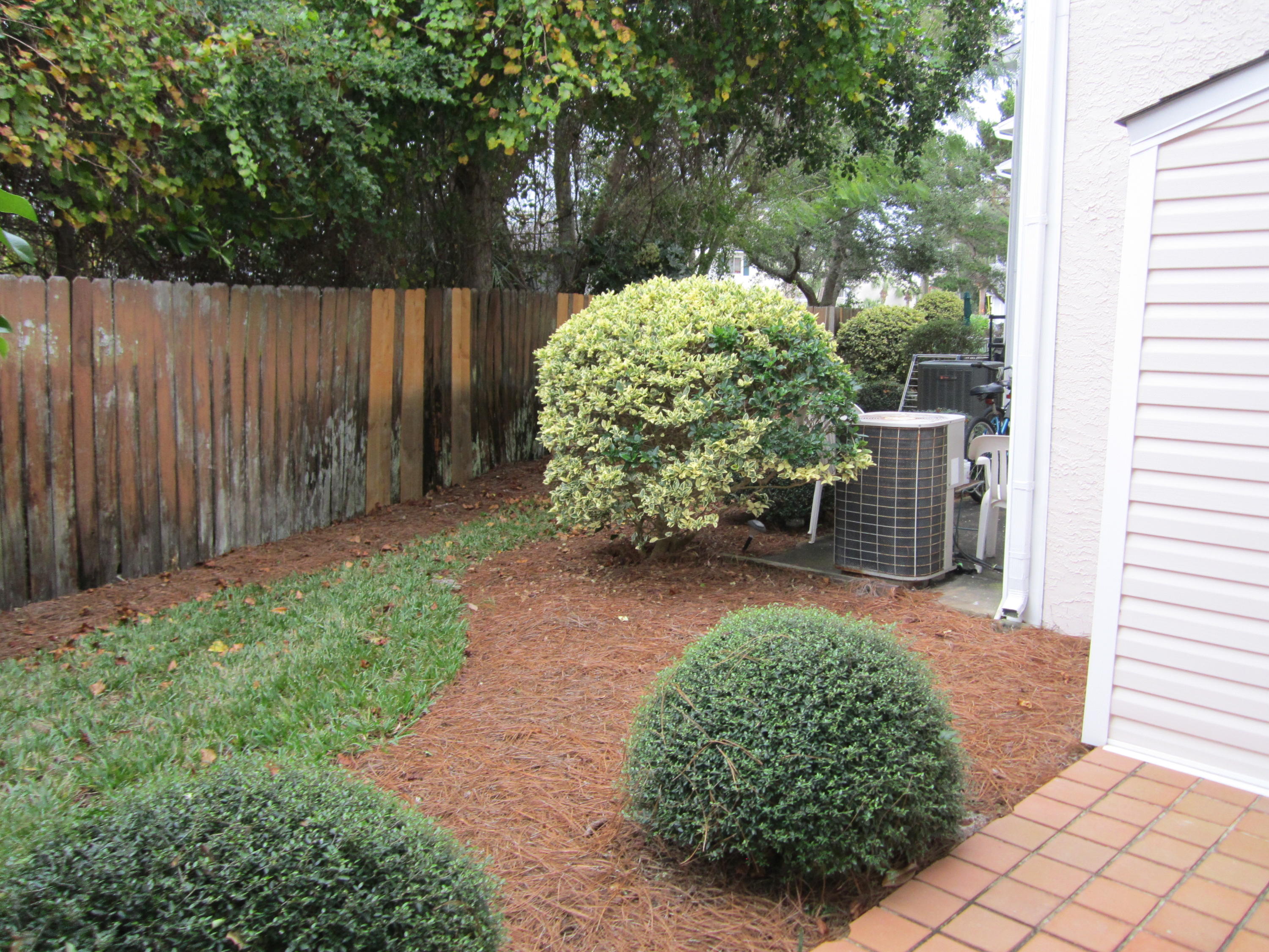 WOODLAND SHORES T/H PH 1 - Residential