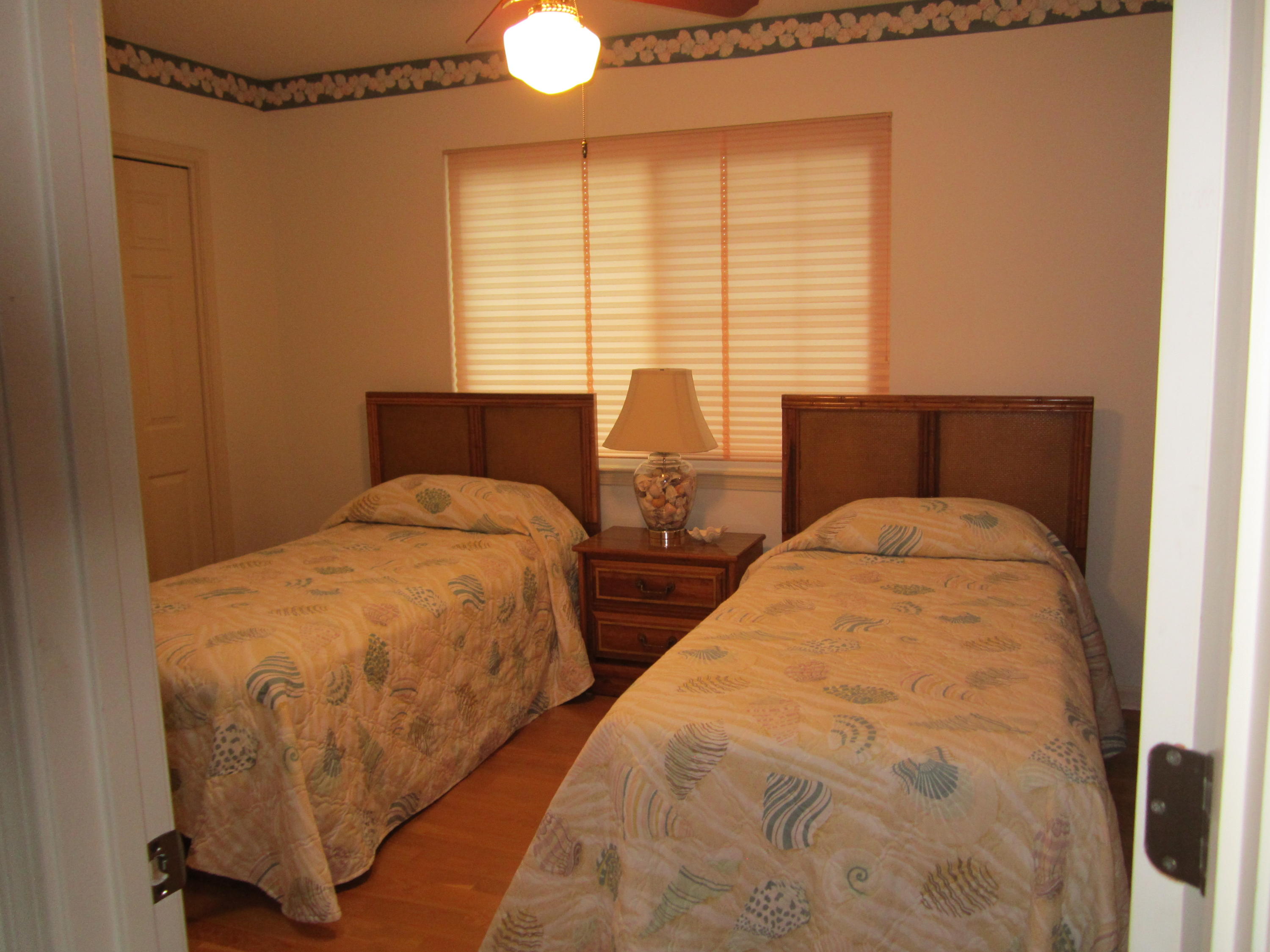 WOODLAND SHORES T/H PH 1 - Residential