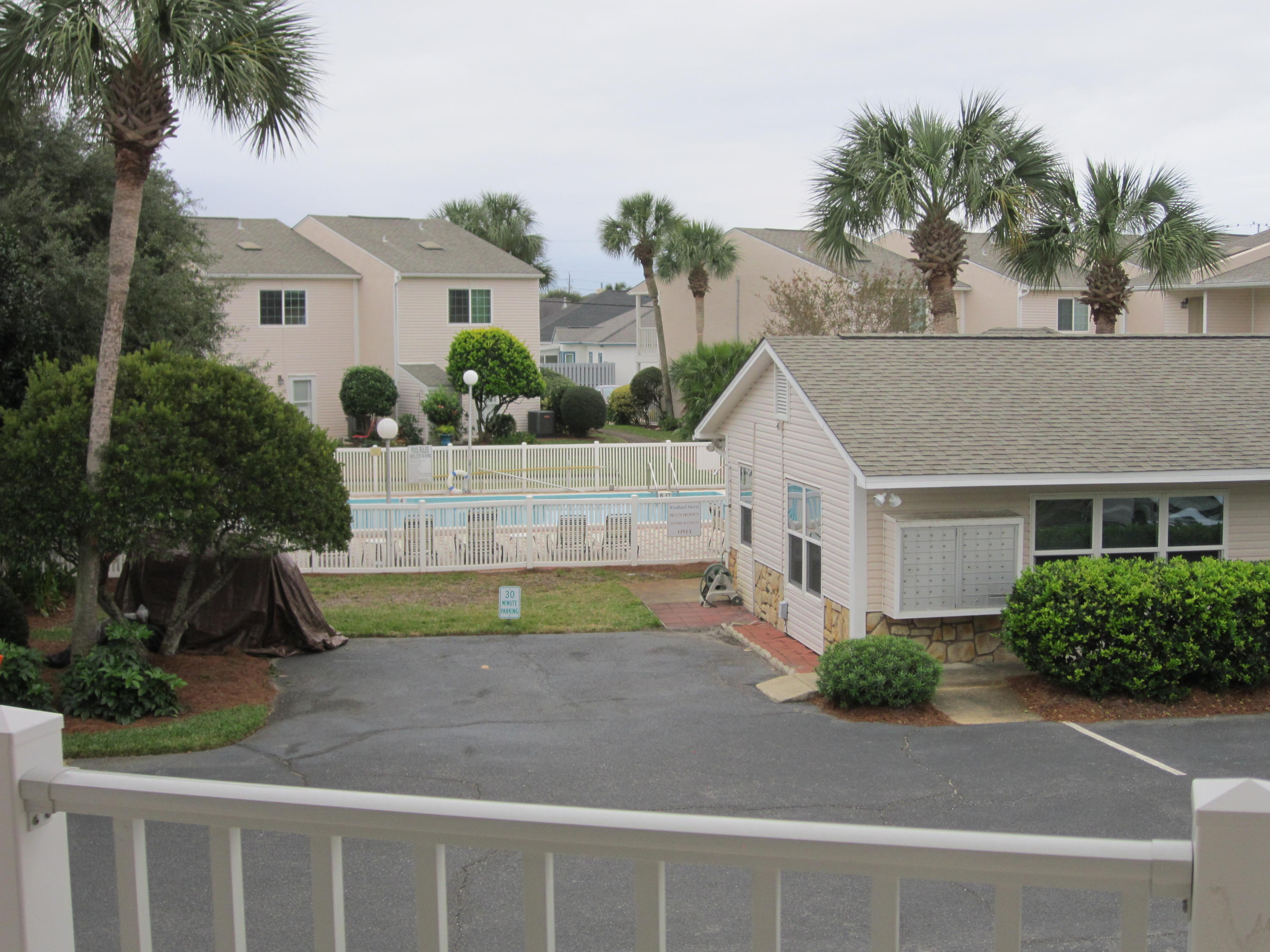 WOODLAND SHORES T/H PH 1 - Residential