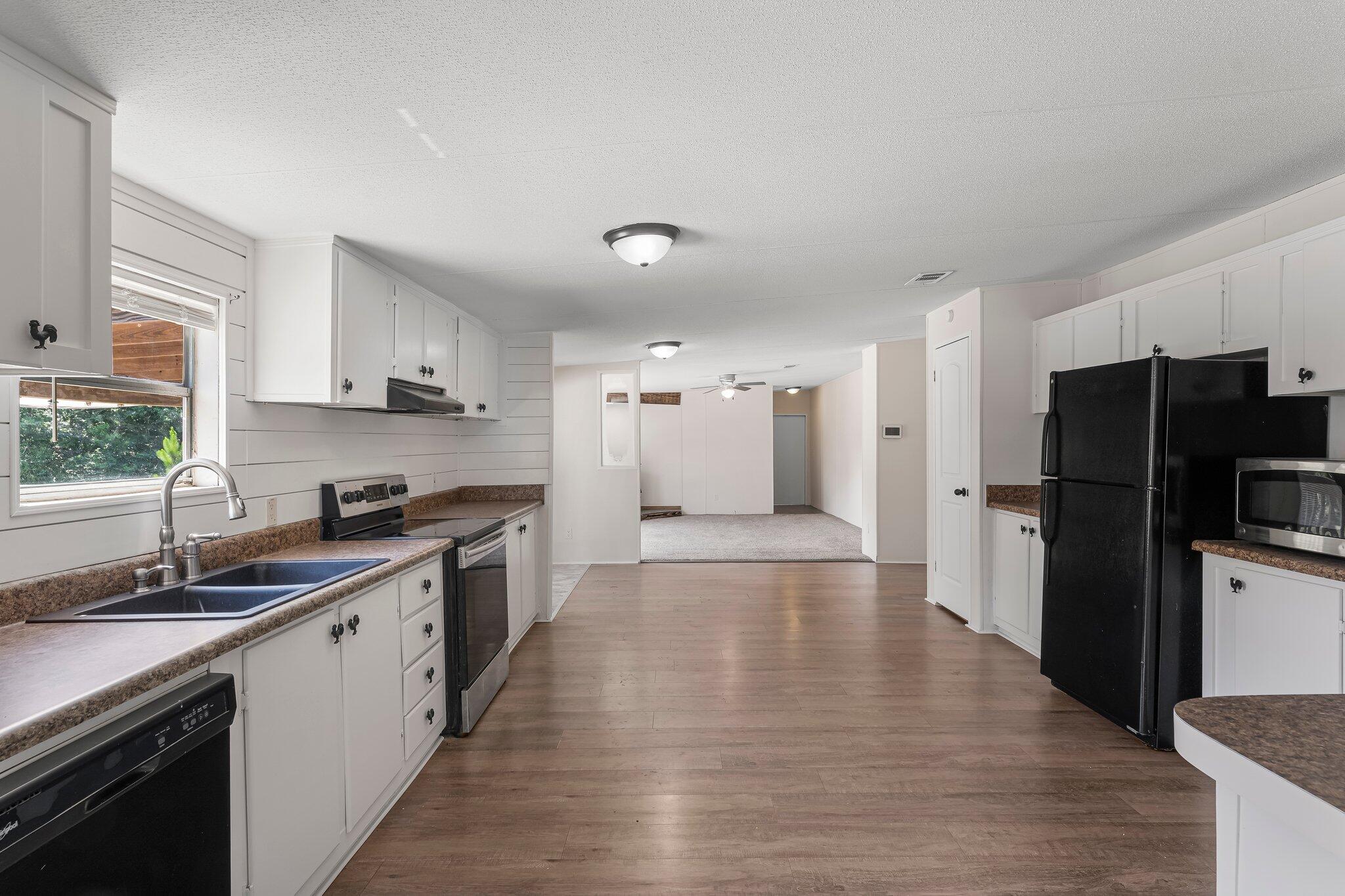 NO RECORDED SUBDIVISION - Residential