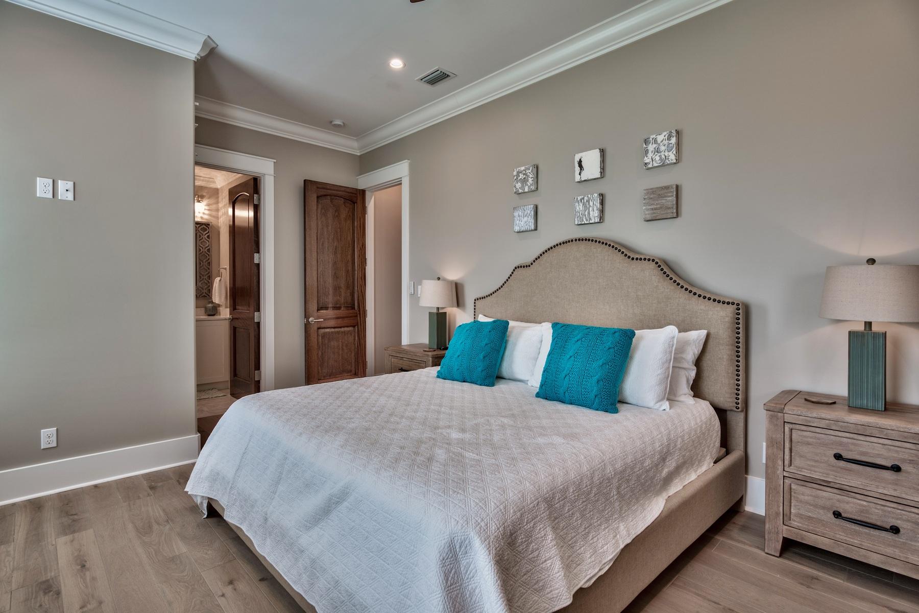 PALMEIRA VILLAS AT SEAGROVE BEACH - Residential