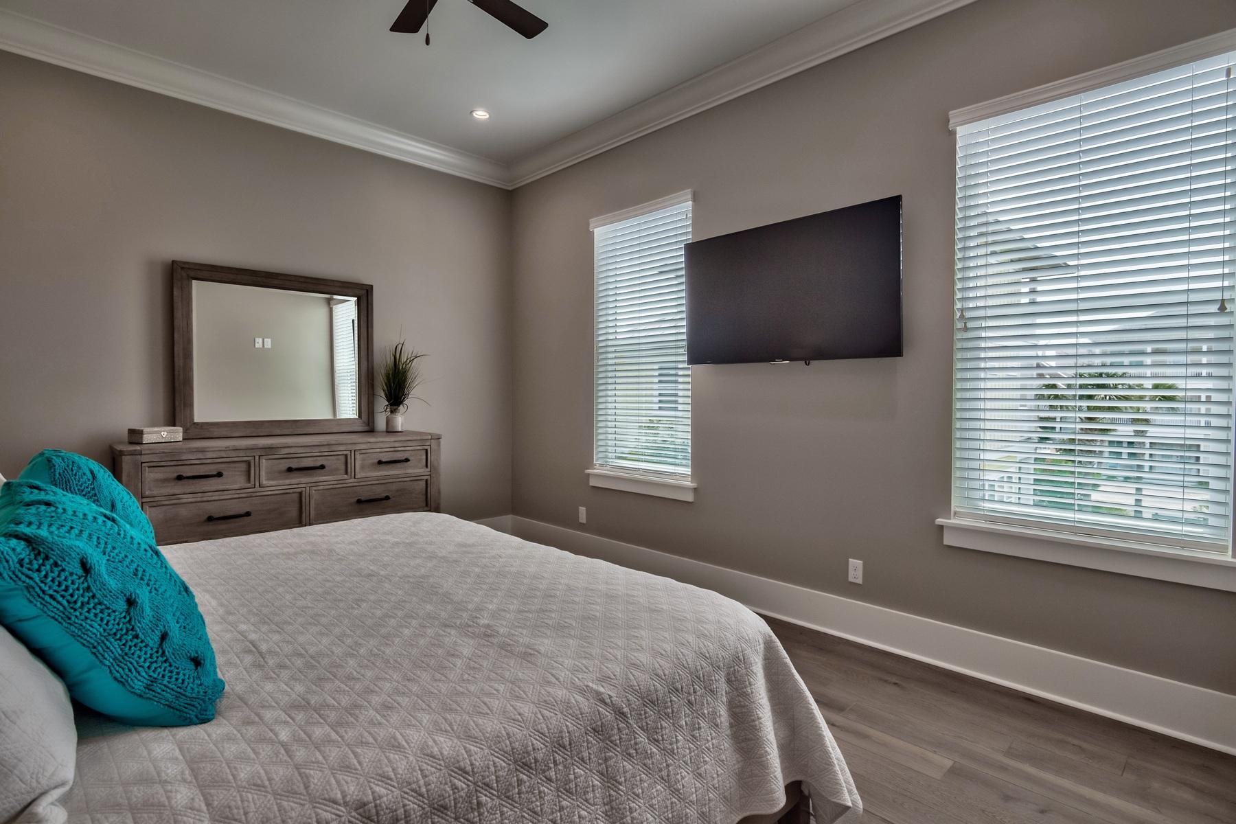 PALMEIRA VILLAS AT SEAGROVE BEACH - Residential