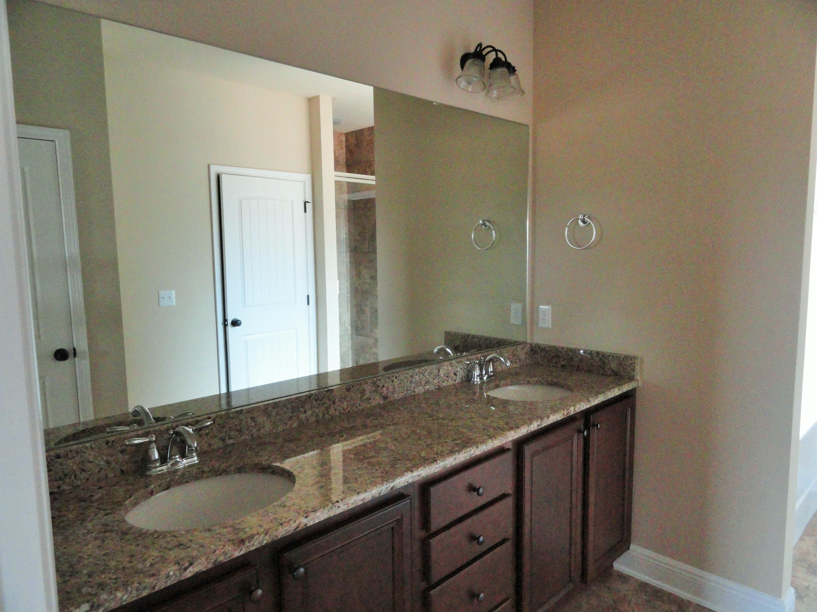 BROWNSTONE MANOR - Residential