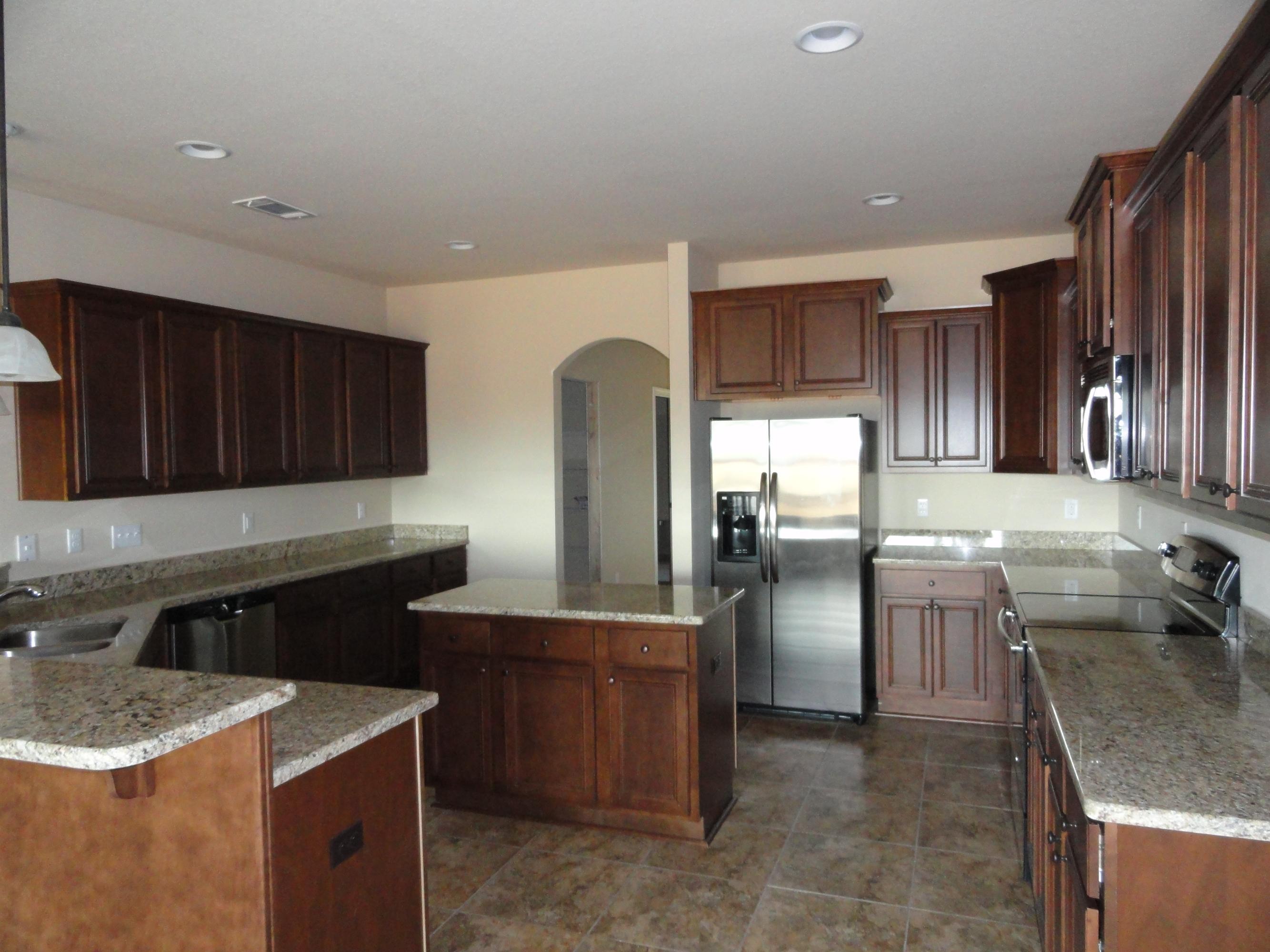 BROWNSTONE MANOR - Residential