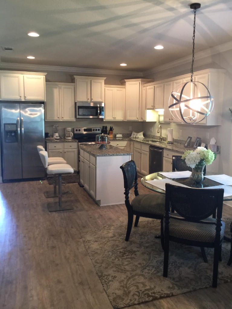 EAGLE BAY - Residential