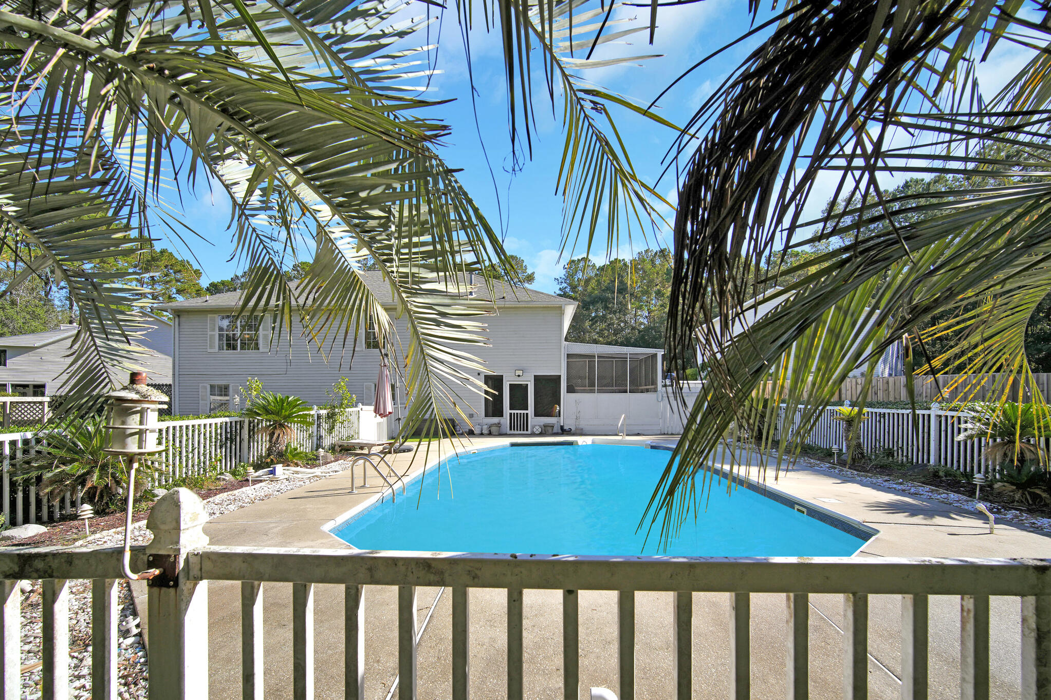 FOXWOOD ESTATES 1 - Residential