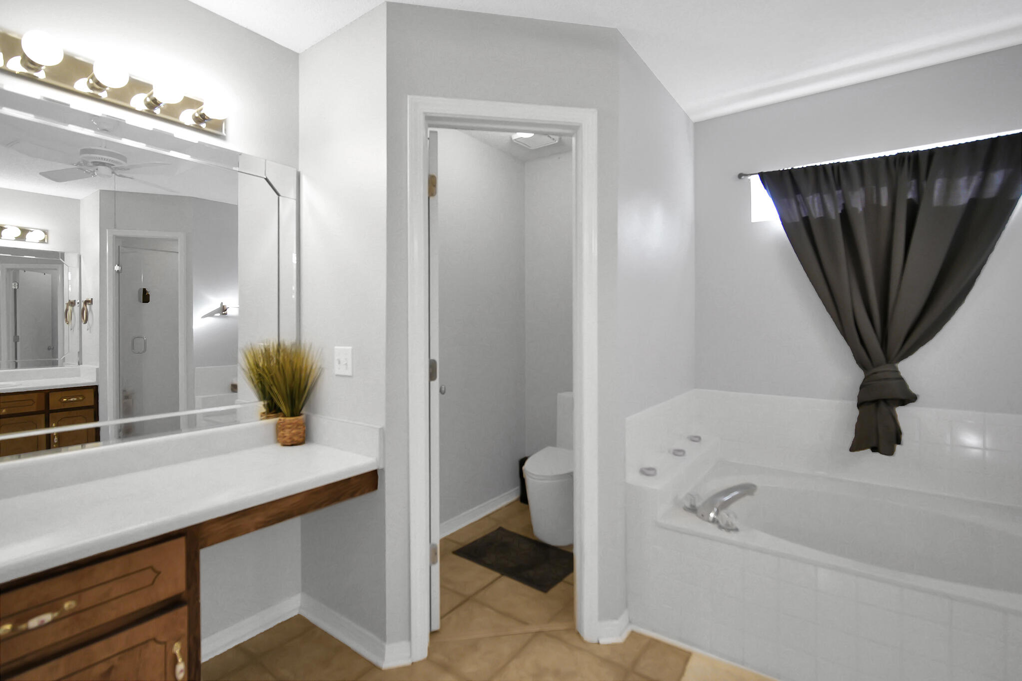 FOXWOOD ESTATES 1 - Residential