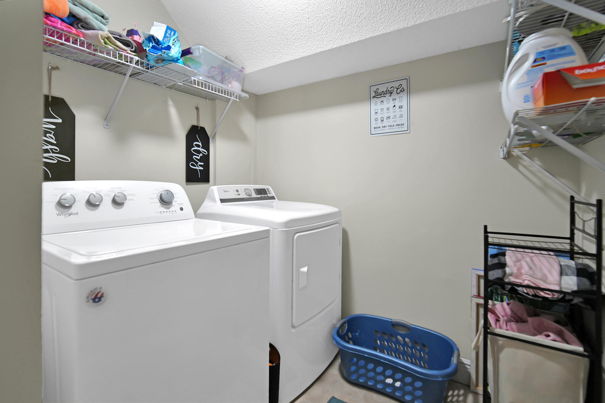 FOXWOOD ESTATES 1 - Residential