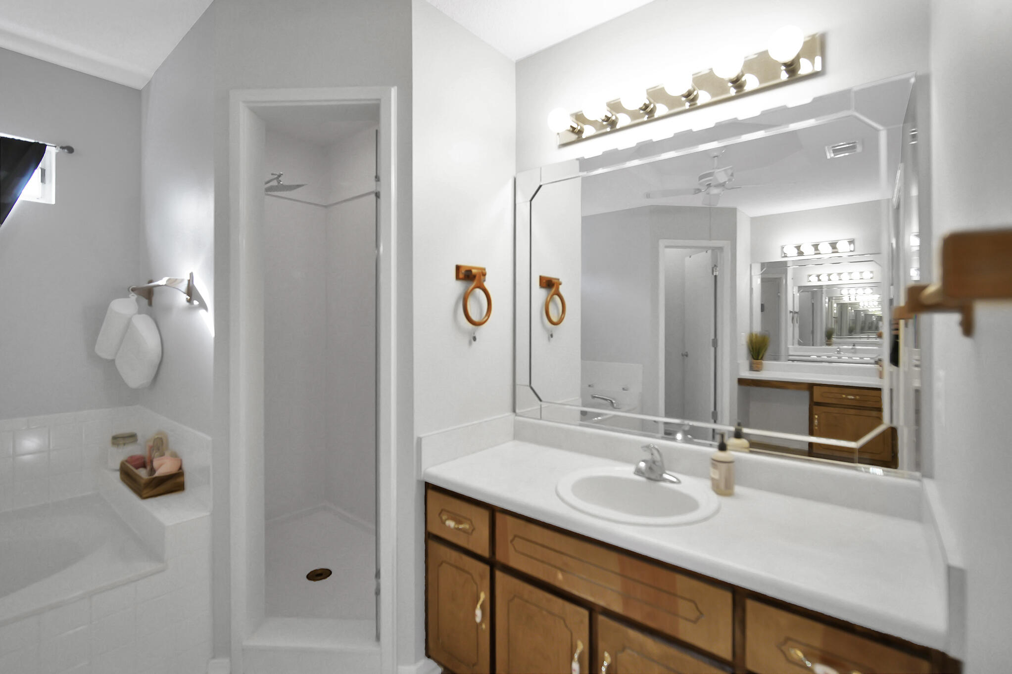 FOXWOOD ESTATES 1 - Residential